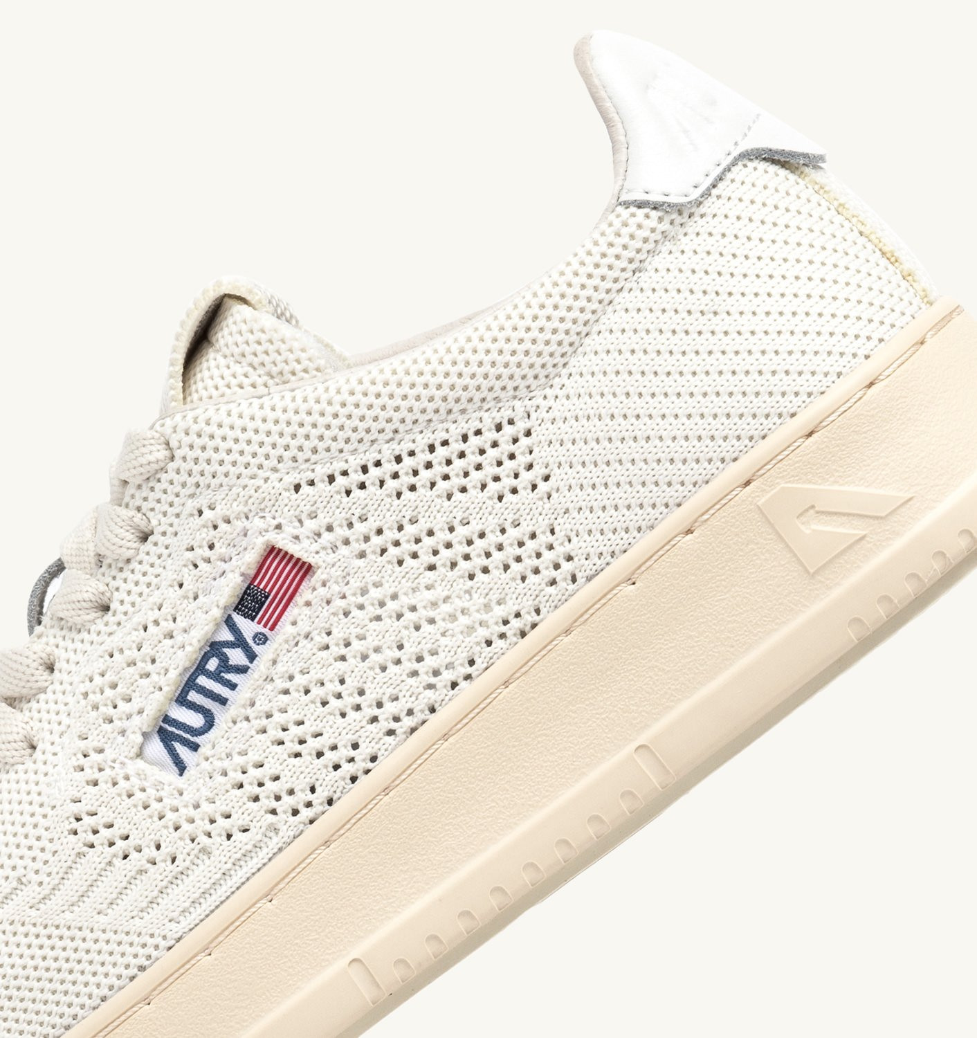 MEDALIST EASEKNIT LOW SNEAKERS IN IVORY WHITE FABRIC - 6