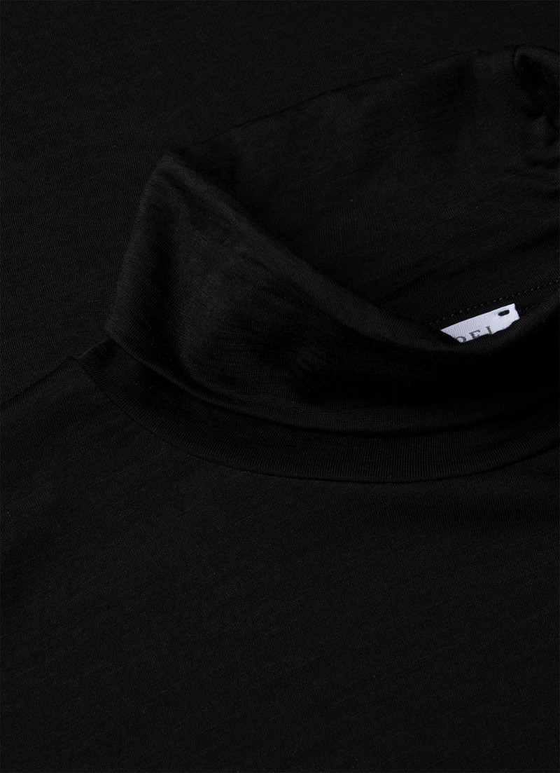 Ultra‑Fine Merino Roll Neck 4