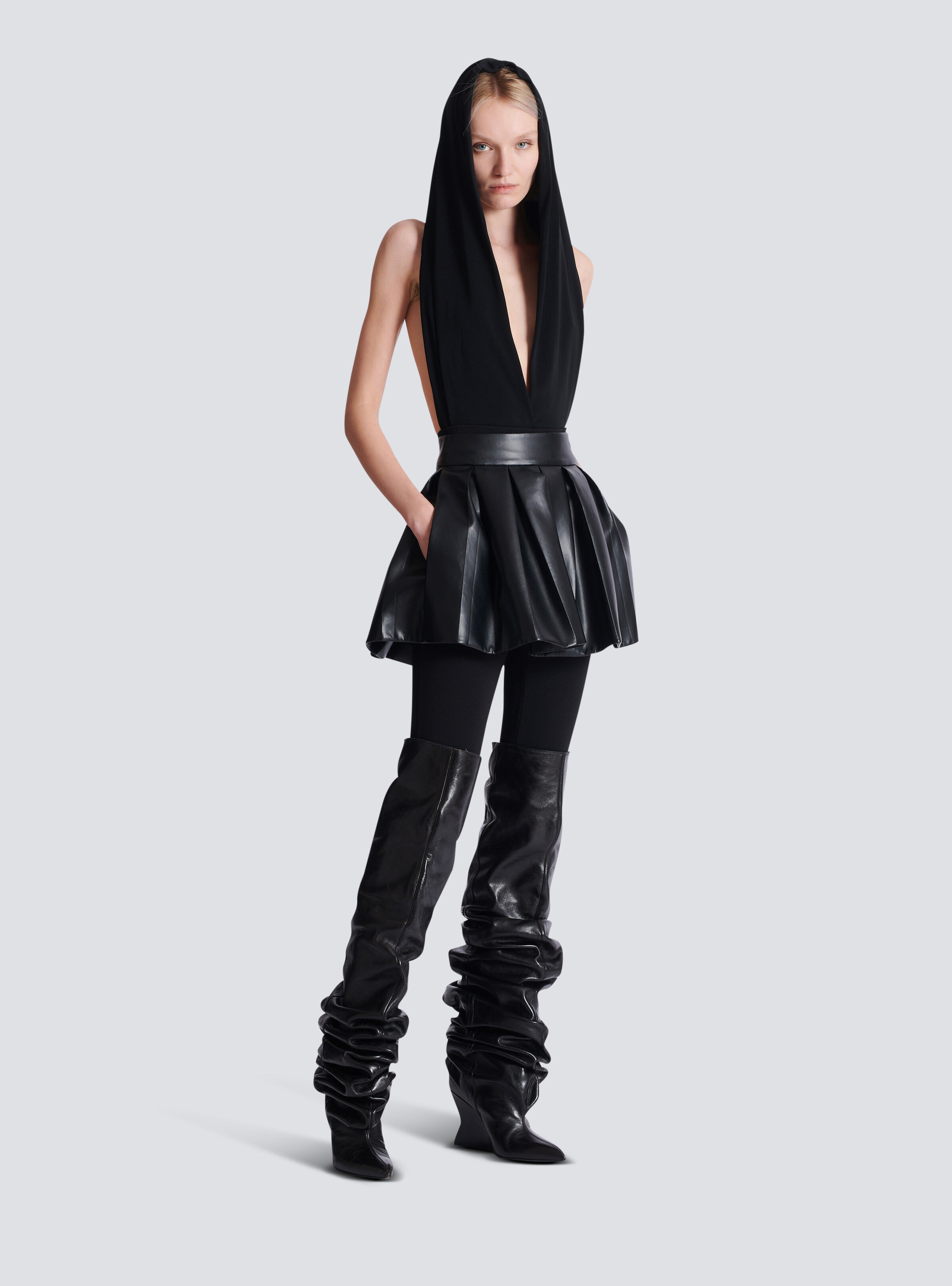 Short pleated faux leather skirt - 3