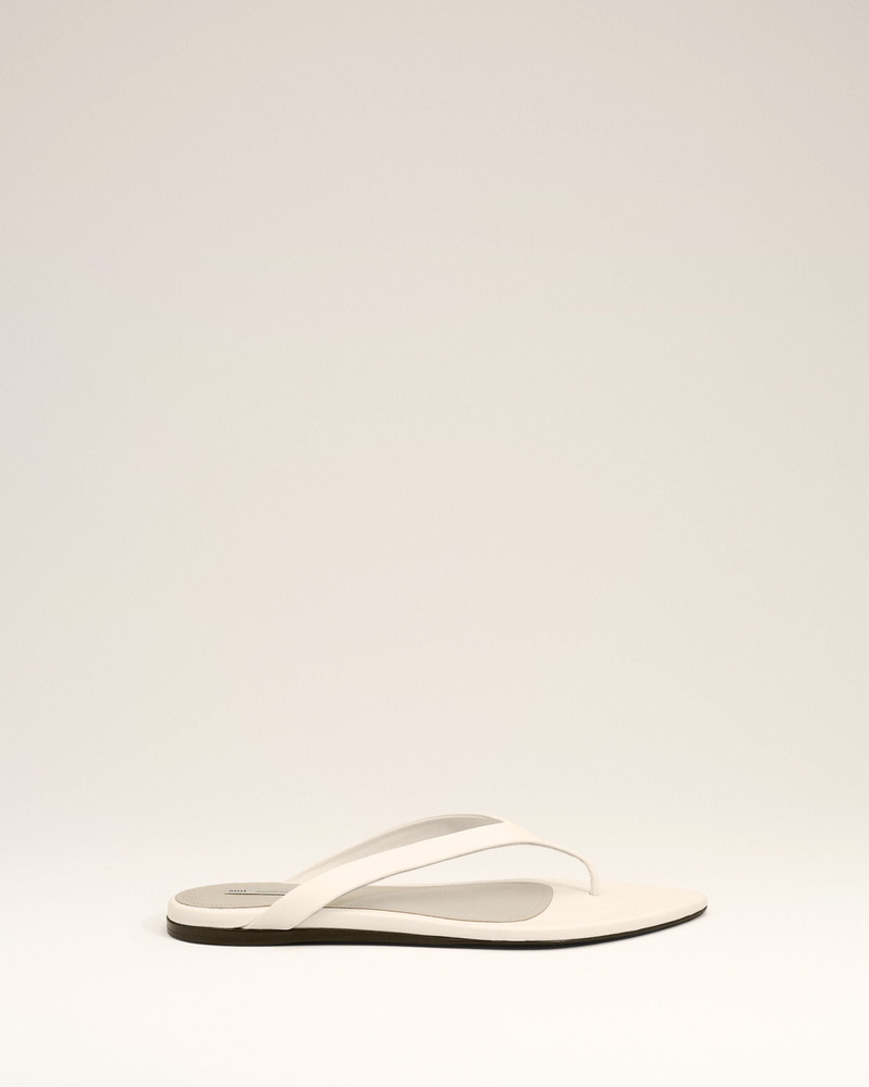 WHITE LAMB LEATHER POINTED TOE FLIP FLOPS 1