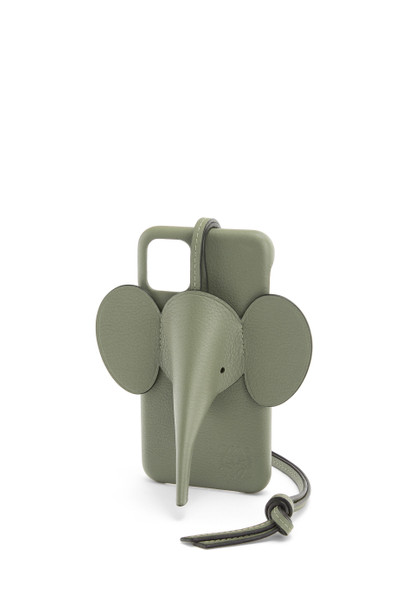Loewe Elephant cover for iPhone 11 in classic calfskin outlook