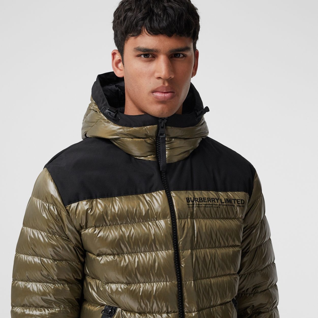 Location Print Hooded Puffer Jacket - 3