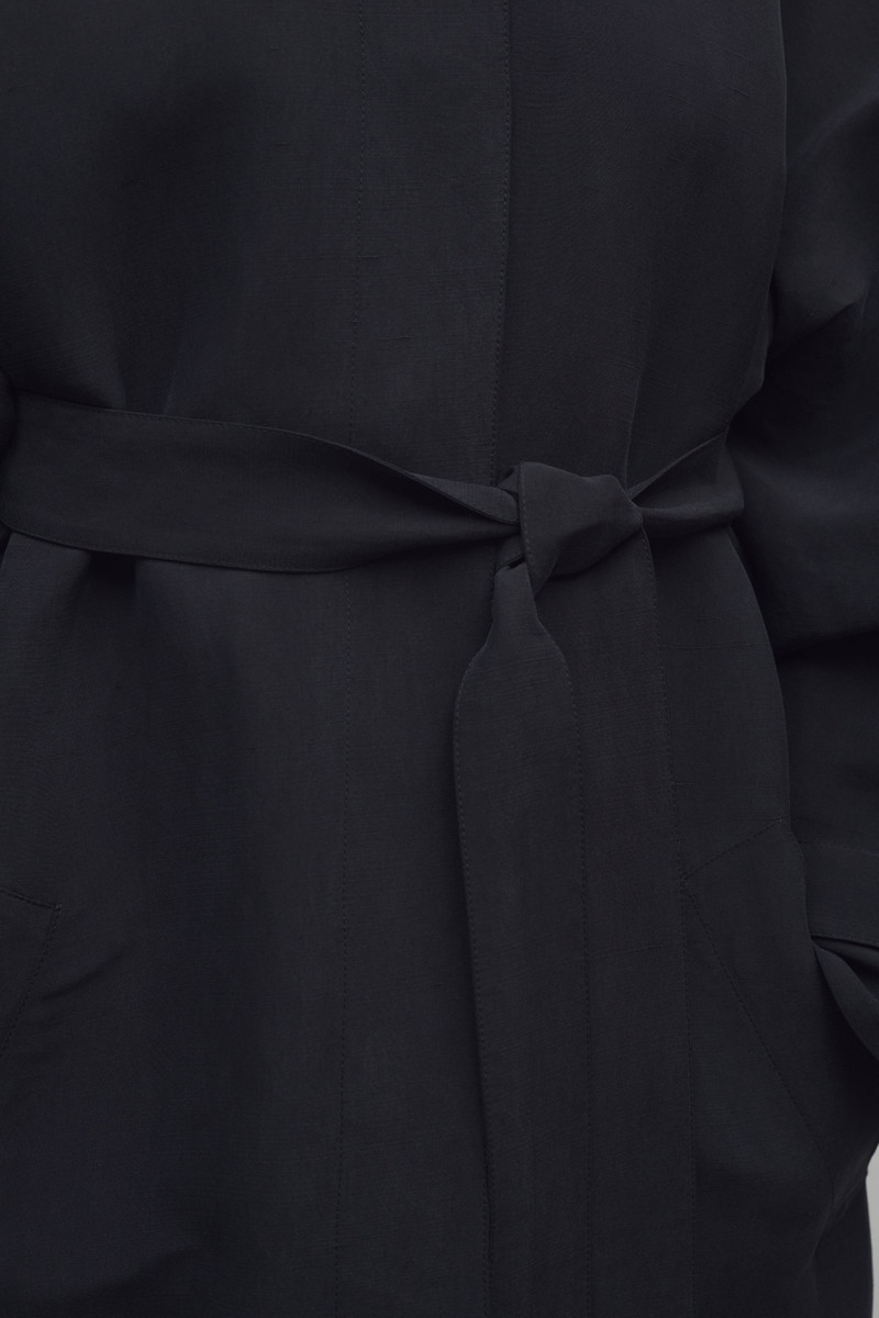 Ryo Coat in Silk 7