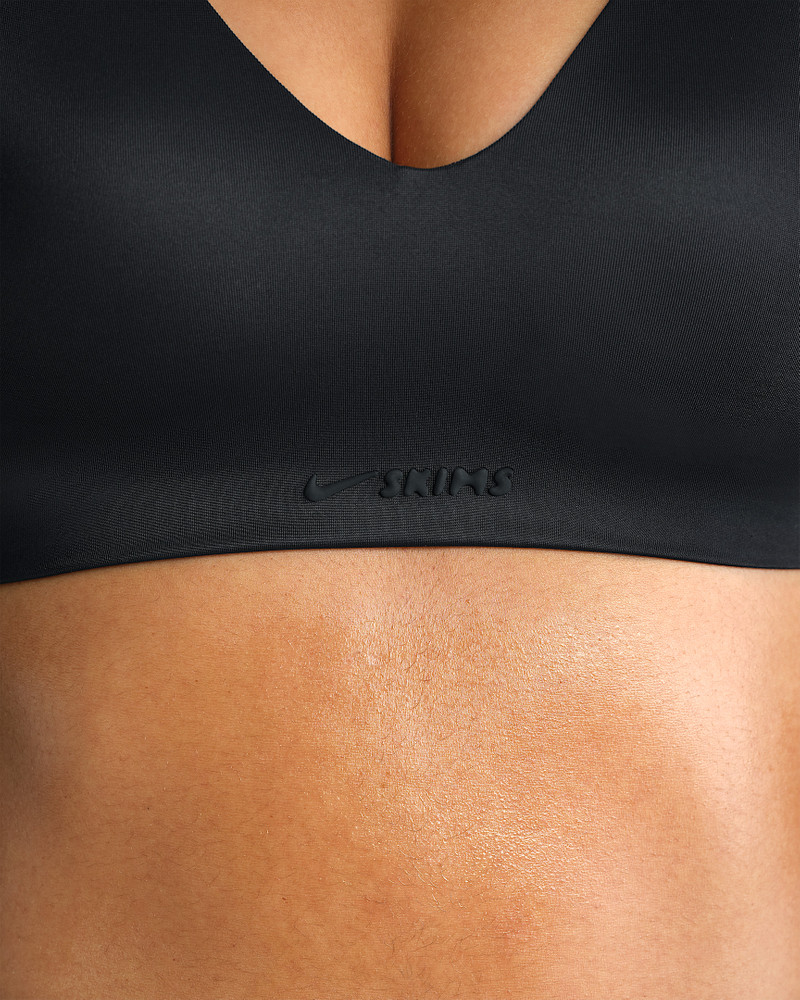 NikeSKIMS Shine Women's V-Neck Bra 5