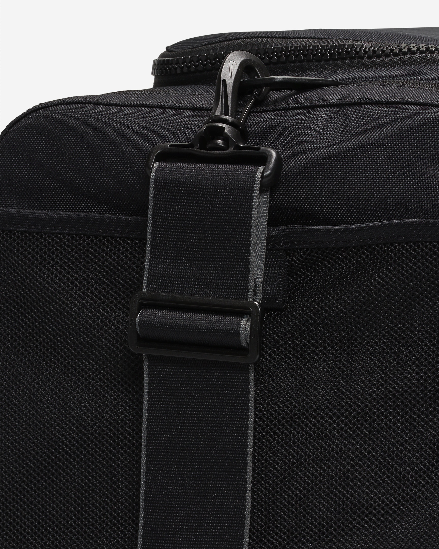 Nike Men's Utility Power Training Duffel Bag (Medium - 7