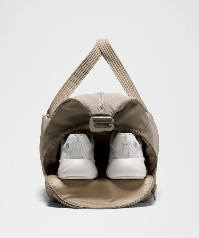 3-in-1 Gym Duffle Bag 30L 5