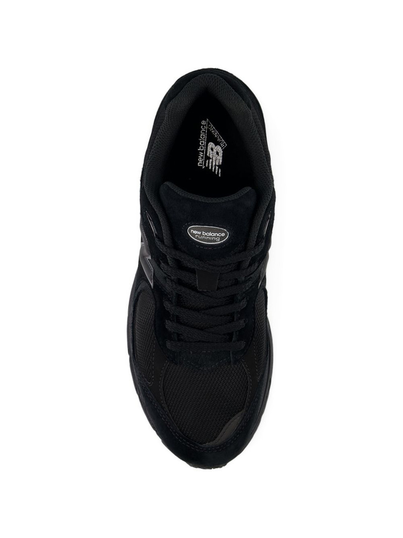 2002R logo-detail sneakers 3