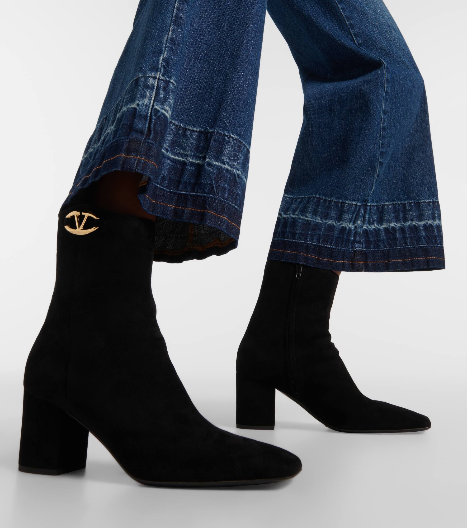 VLogo The Bold Edition suede booties - 4