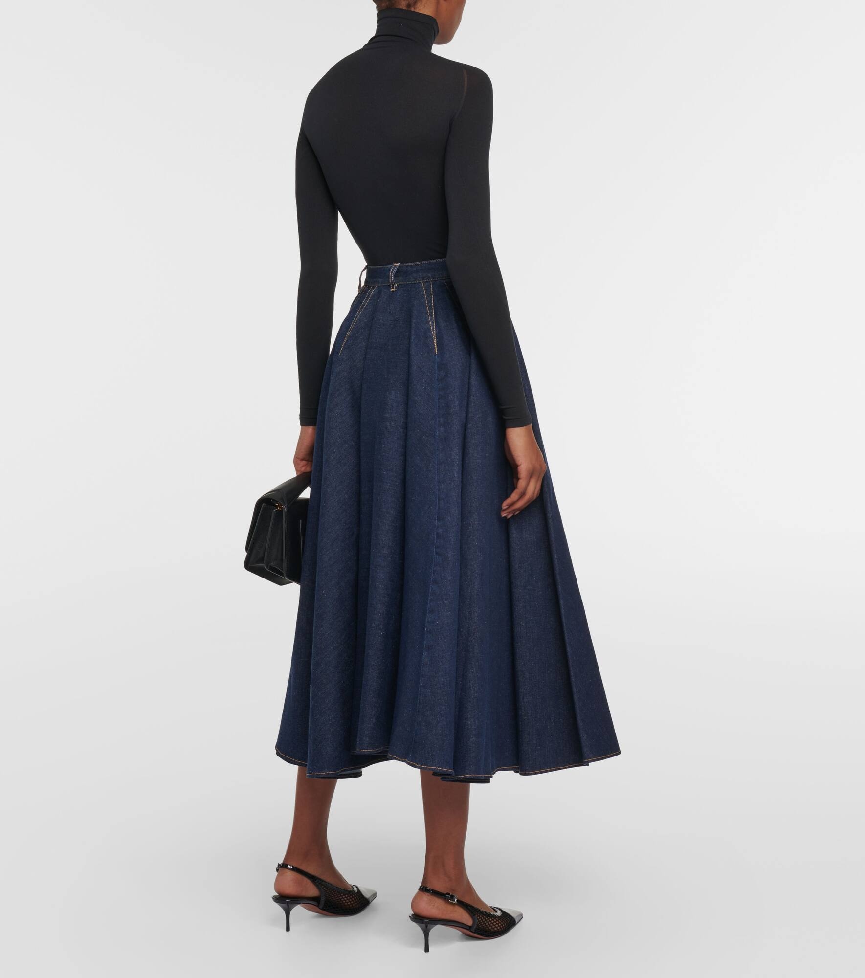 Pleated high-rise denim midi skirt - 3