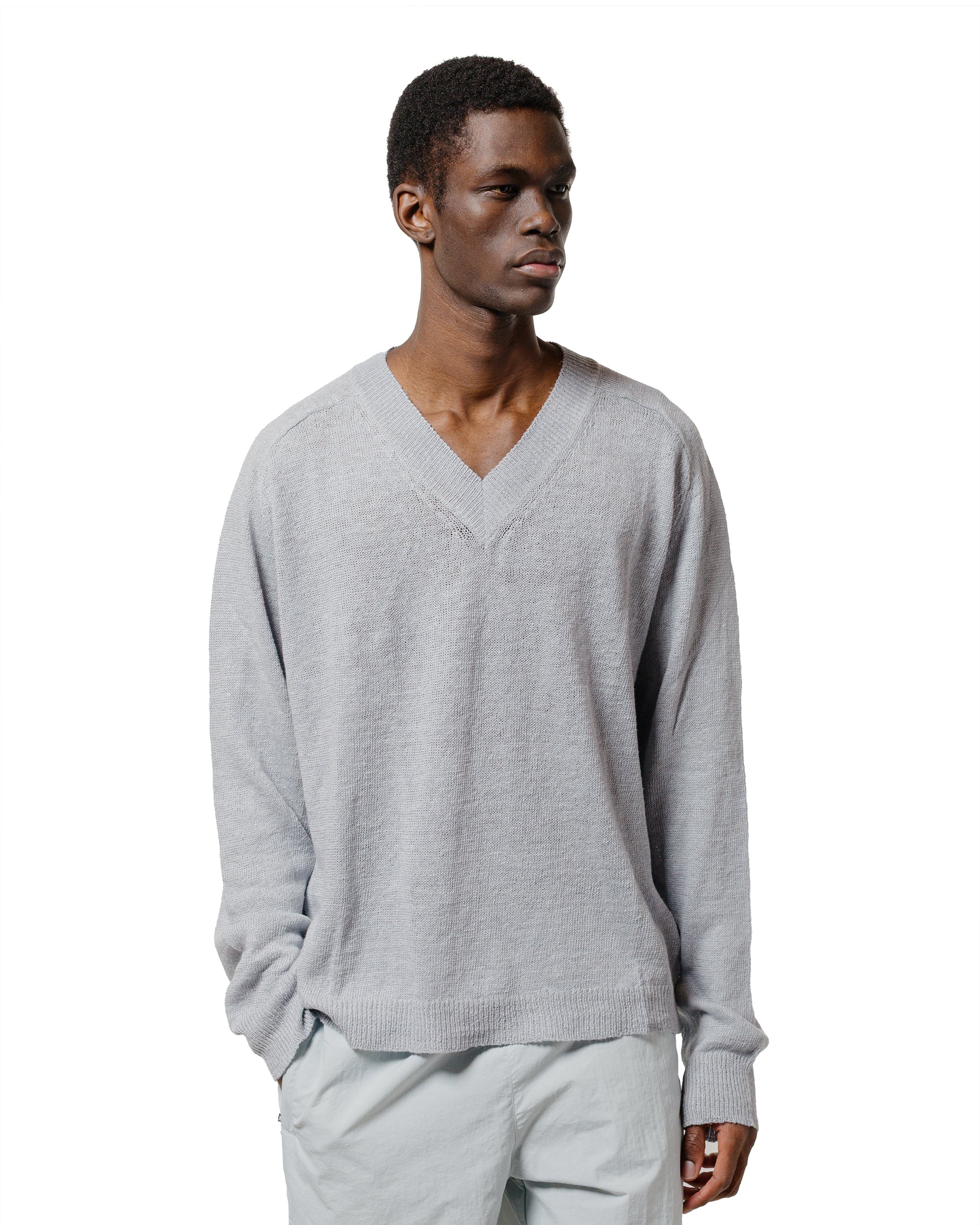 Rue V-Neck Powder Blue Cyclone Linen - 2