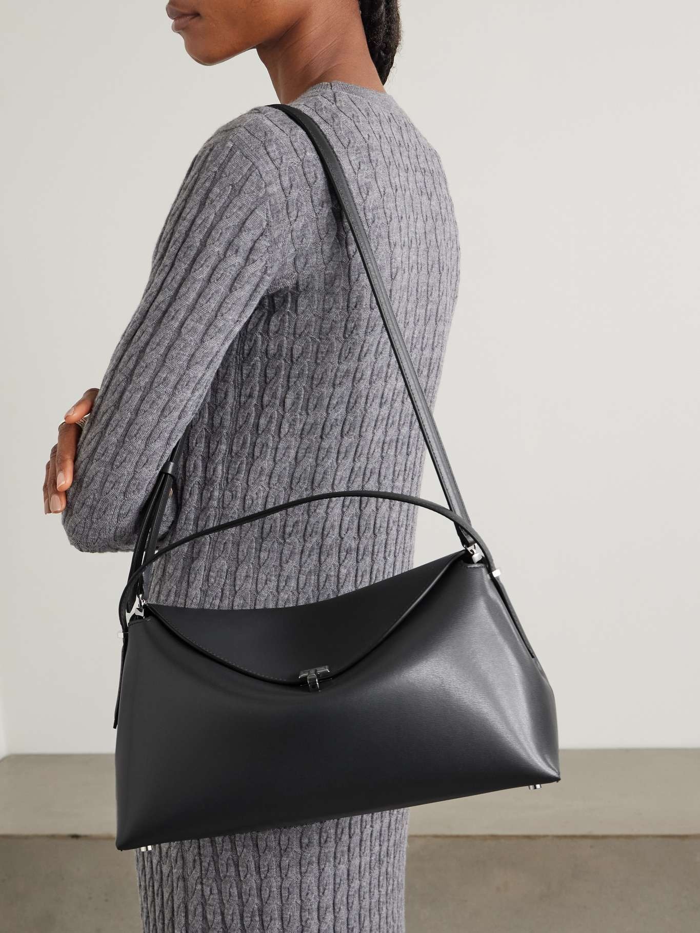 T-Lock leather shoulder bag Gray - 6