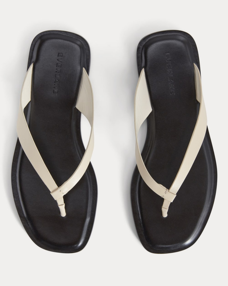 EVERLANE THE LEATHER FLIP FLOP outlook