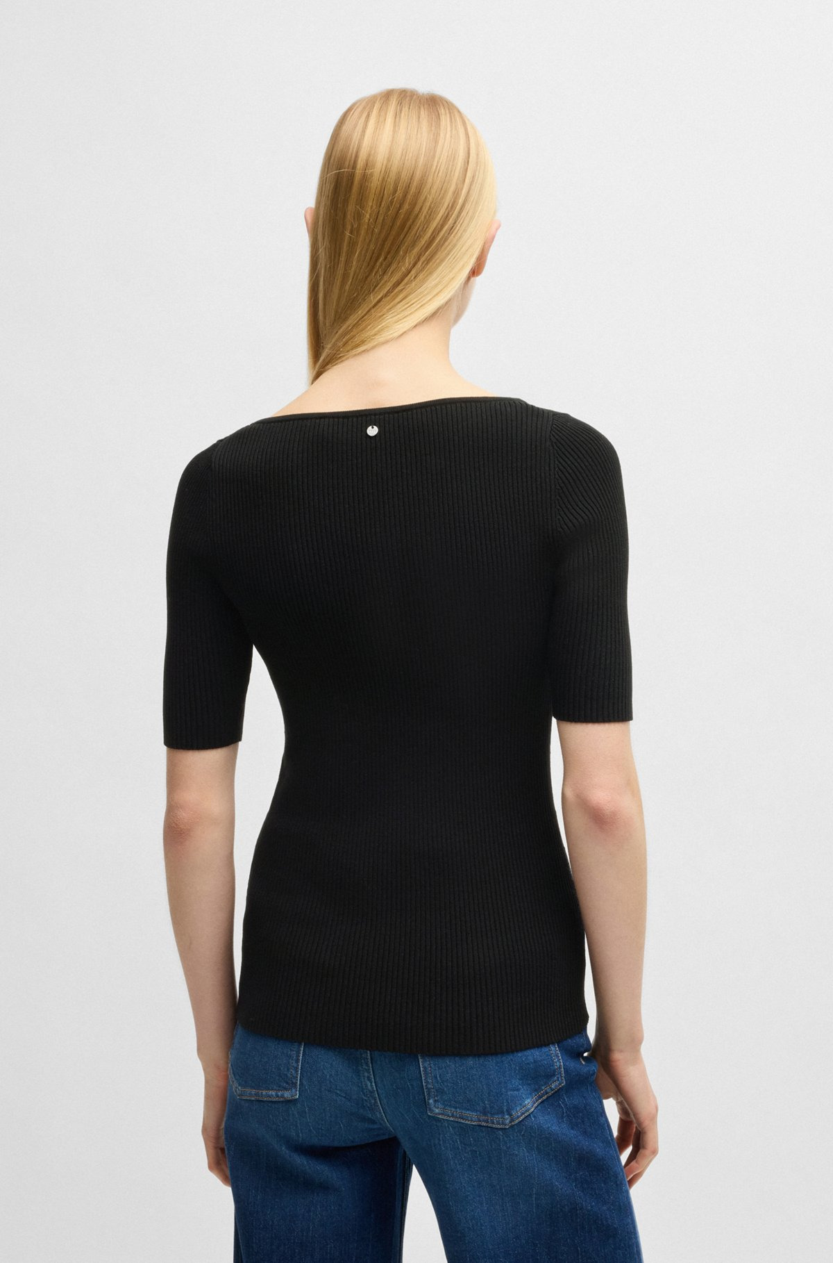 KNITTED SWEATER WITH V NECKLINE IN SLIM FIT - 4
