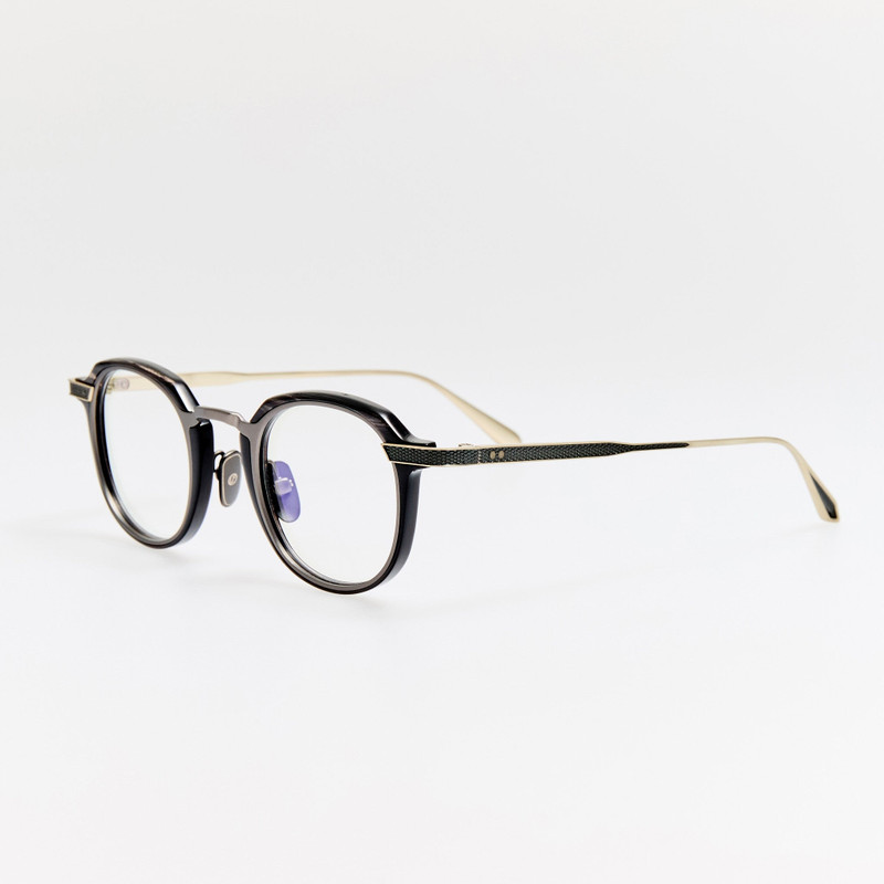 LINDA FARROW Clement Optical in Buffalo Horn and 925 Sterling Silver outlook