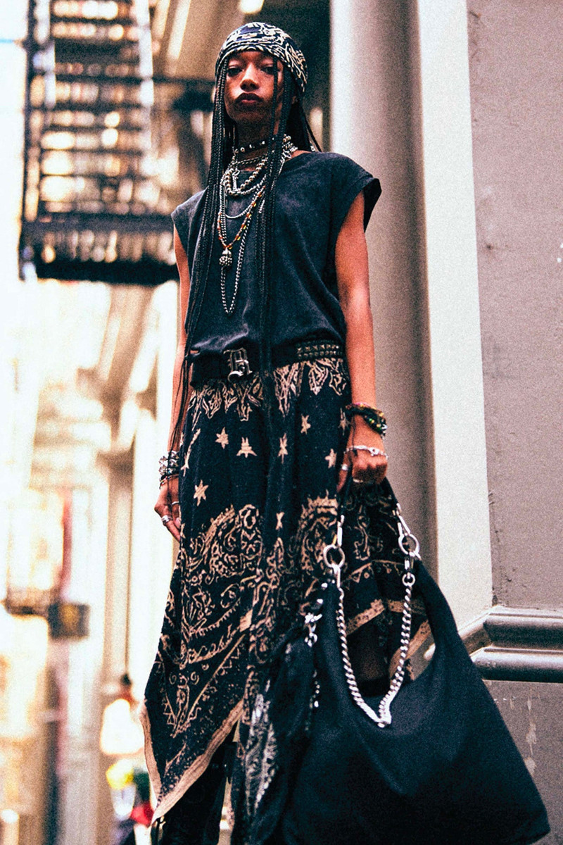 R13 SLEEVELESS T outlook