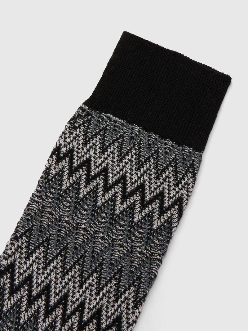 Mid-length cotton-blend socks with dégradé zigzag 3