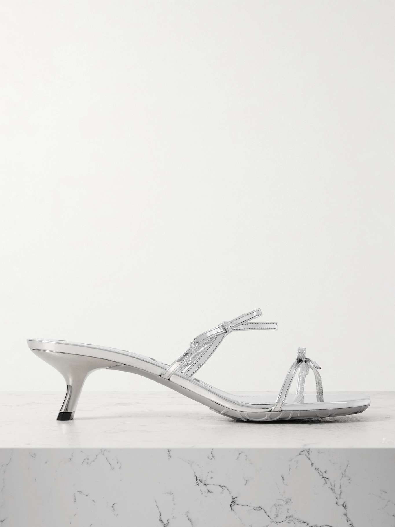 Loewe Petal Bow metallic leather sandals Silver | netaporter