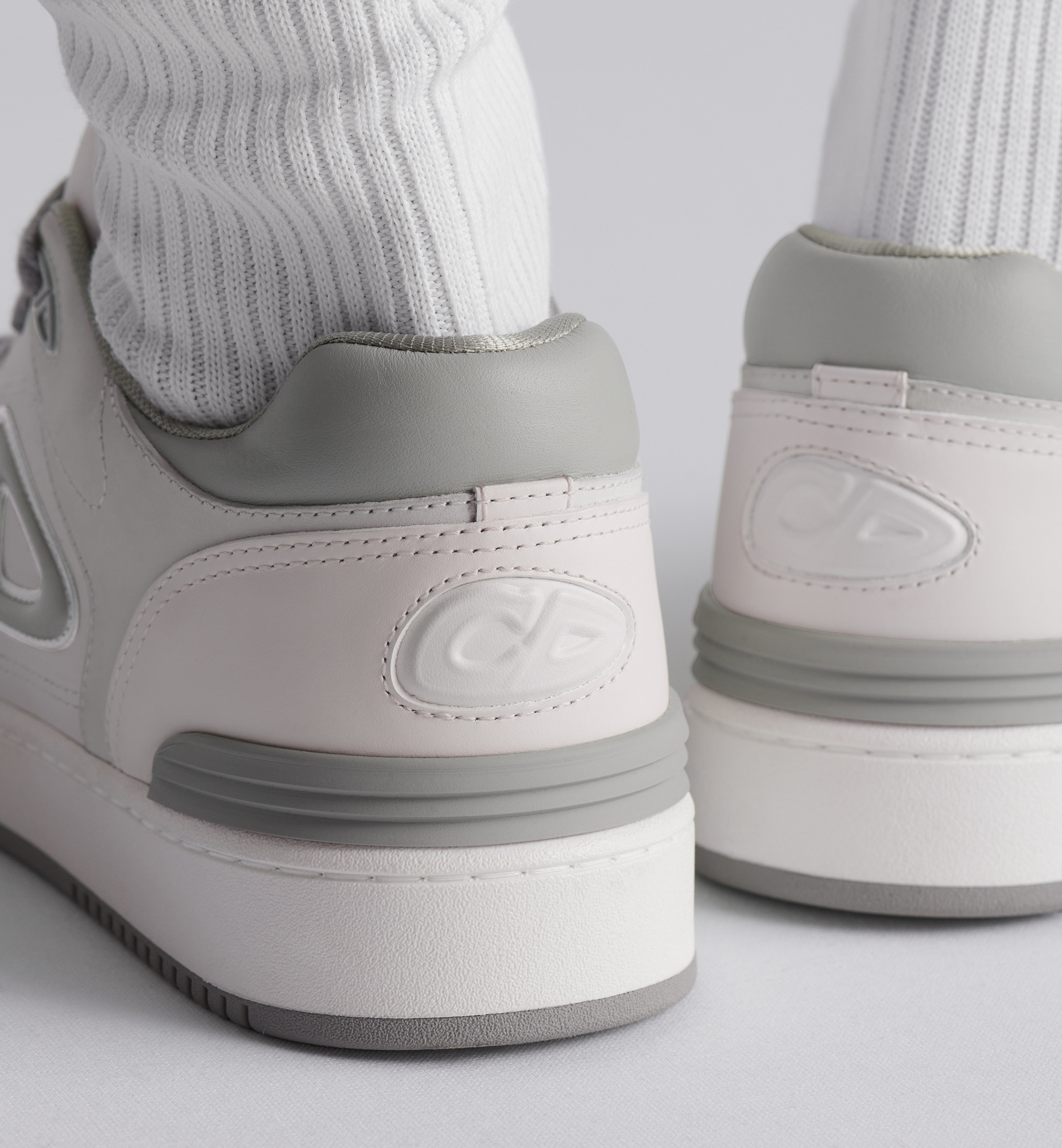B57 Dribble Low-Top Sneaker - 4