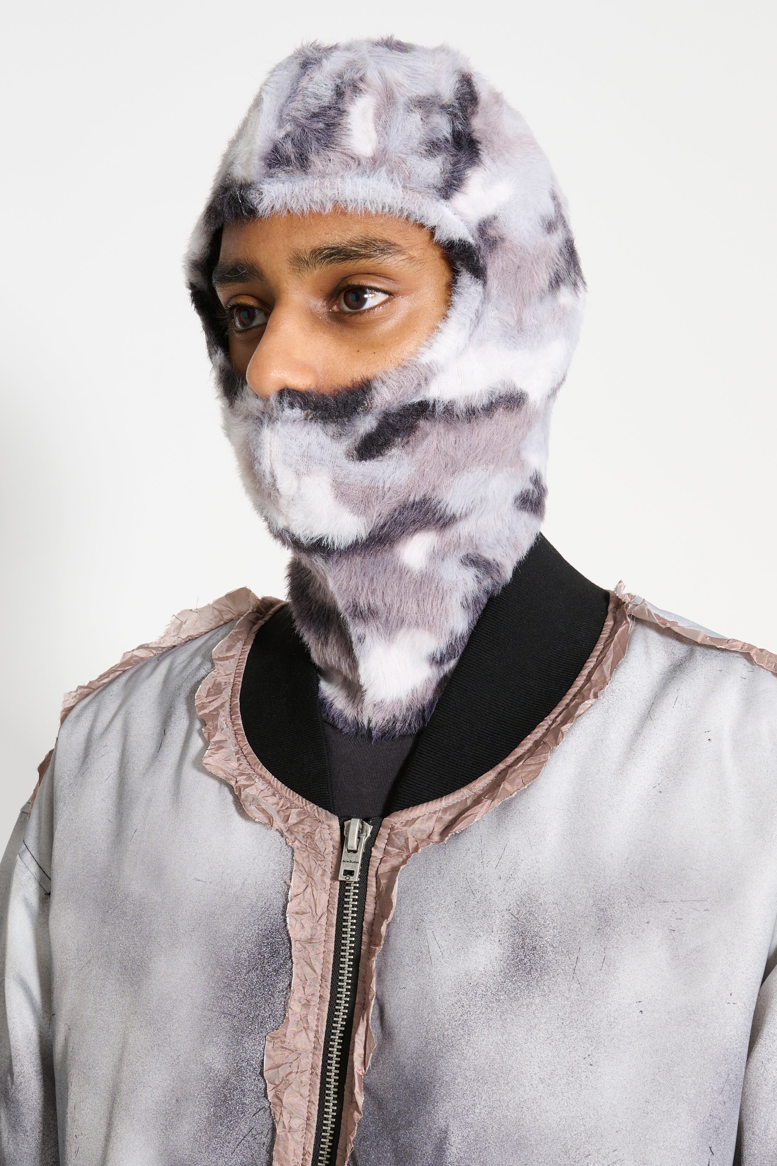 【関税込み】Acne Studios Camo balaclava Acne Studios ACNE STUDIOS HAIRY CAMO BALACLAVA SHARK GREY