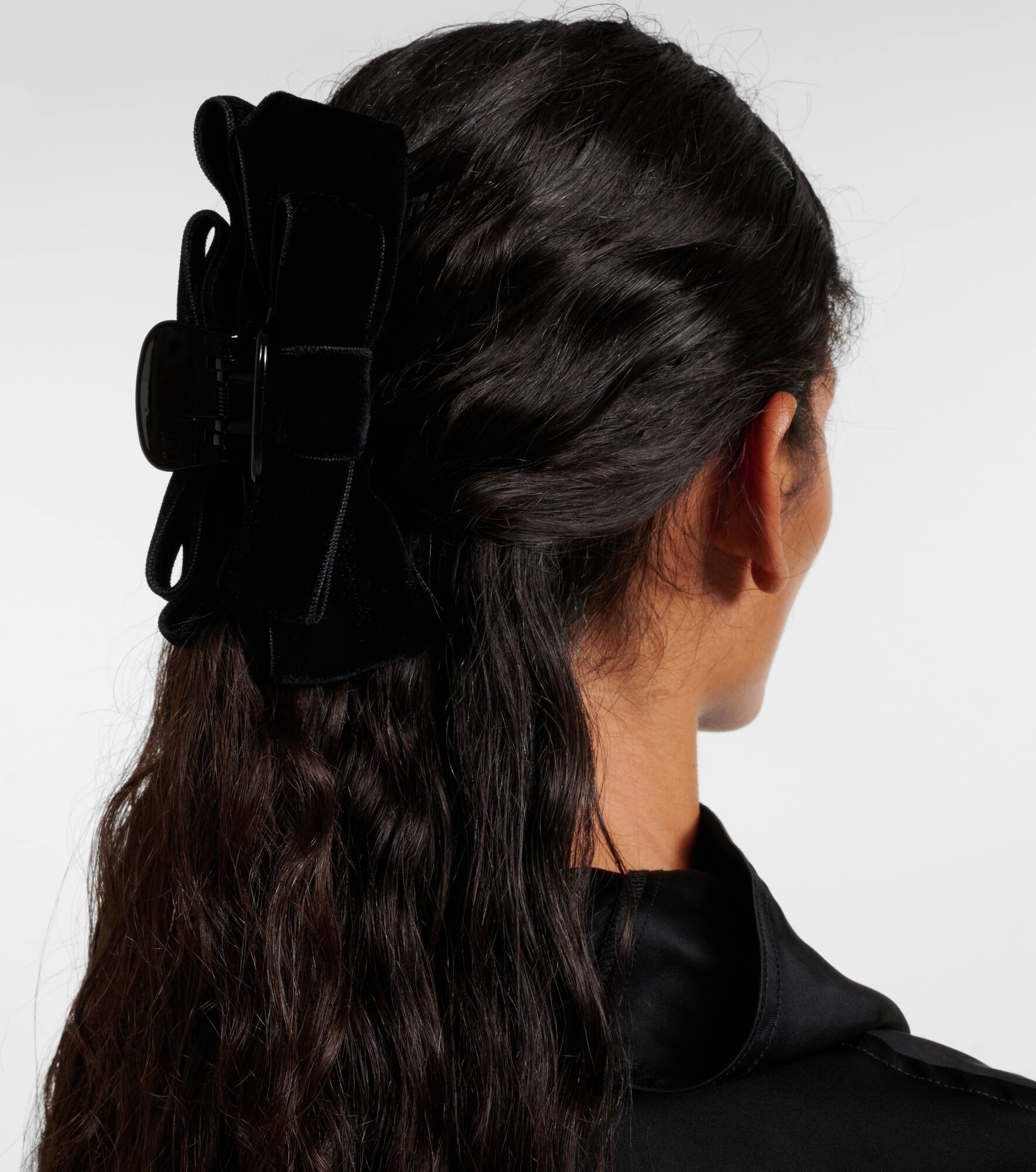 Matilda velvet hair clip - 4