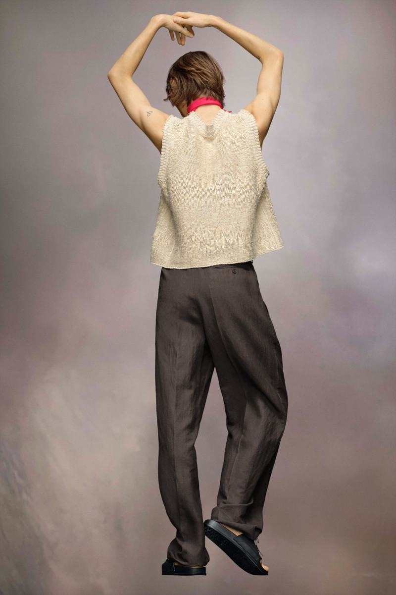 Raw woven knit sleeveless top 4