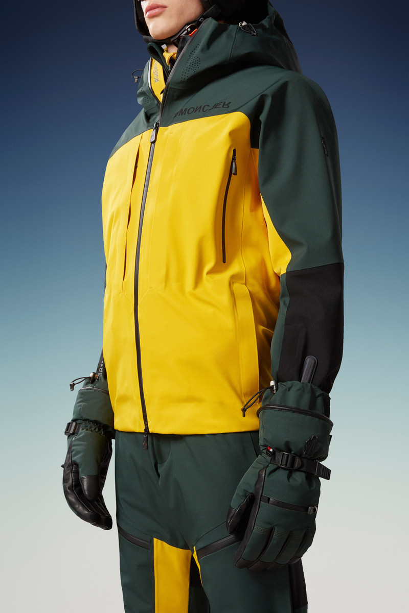 Moncler Padded Gloves outlook
