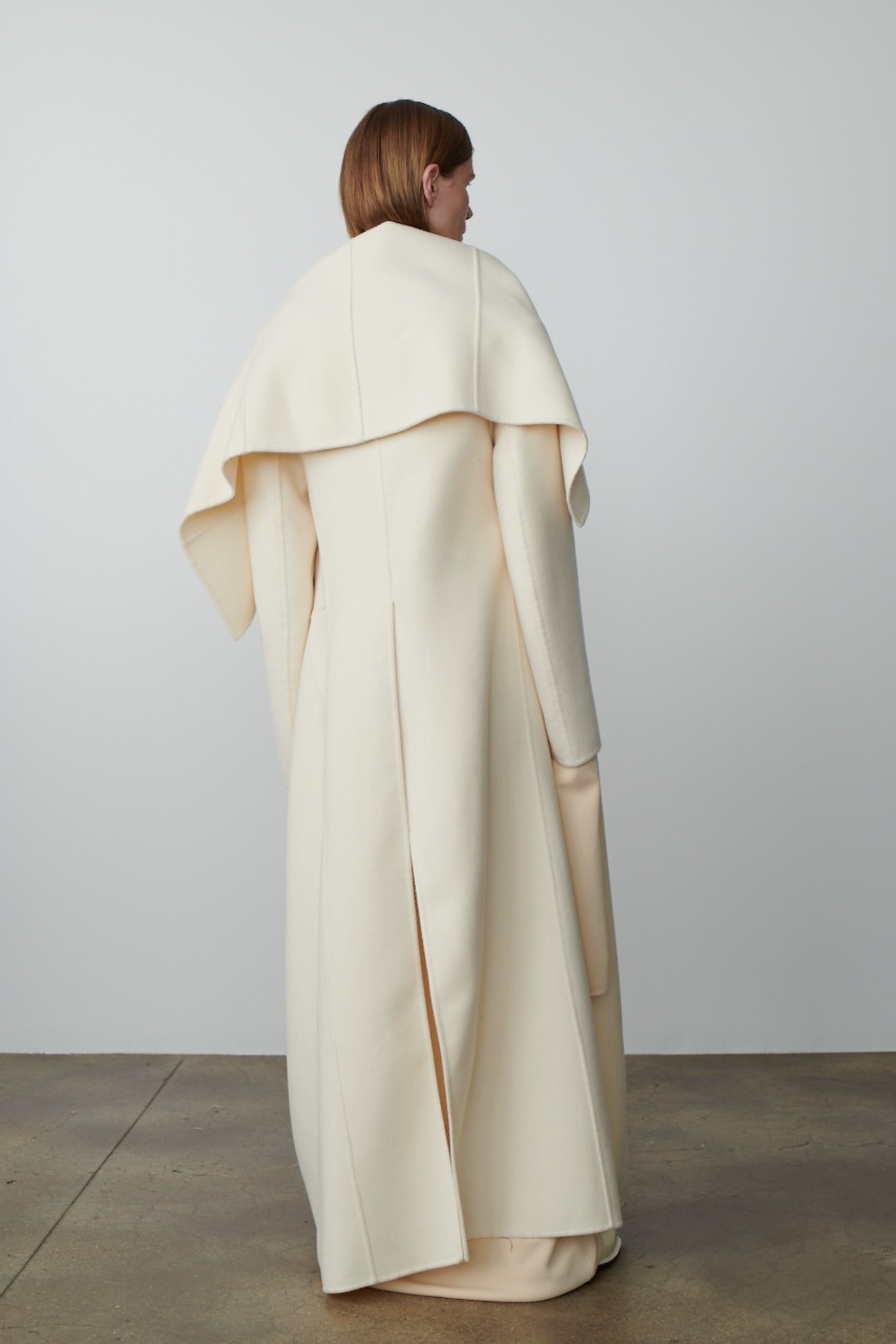 Rivoli Coat in Cashmere - 4