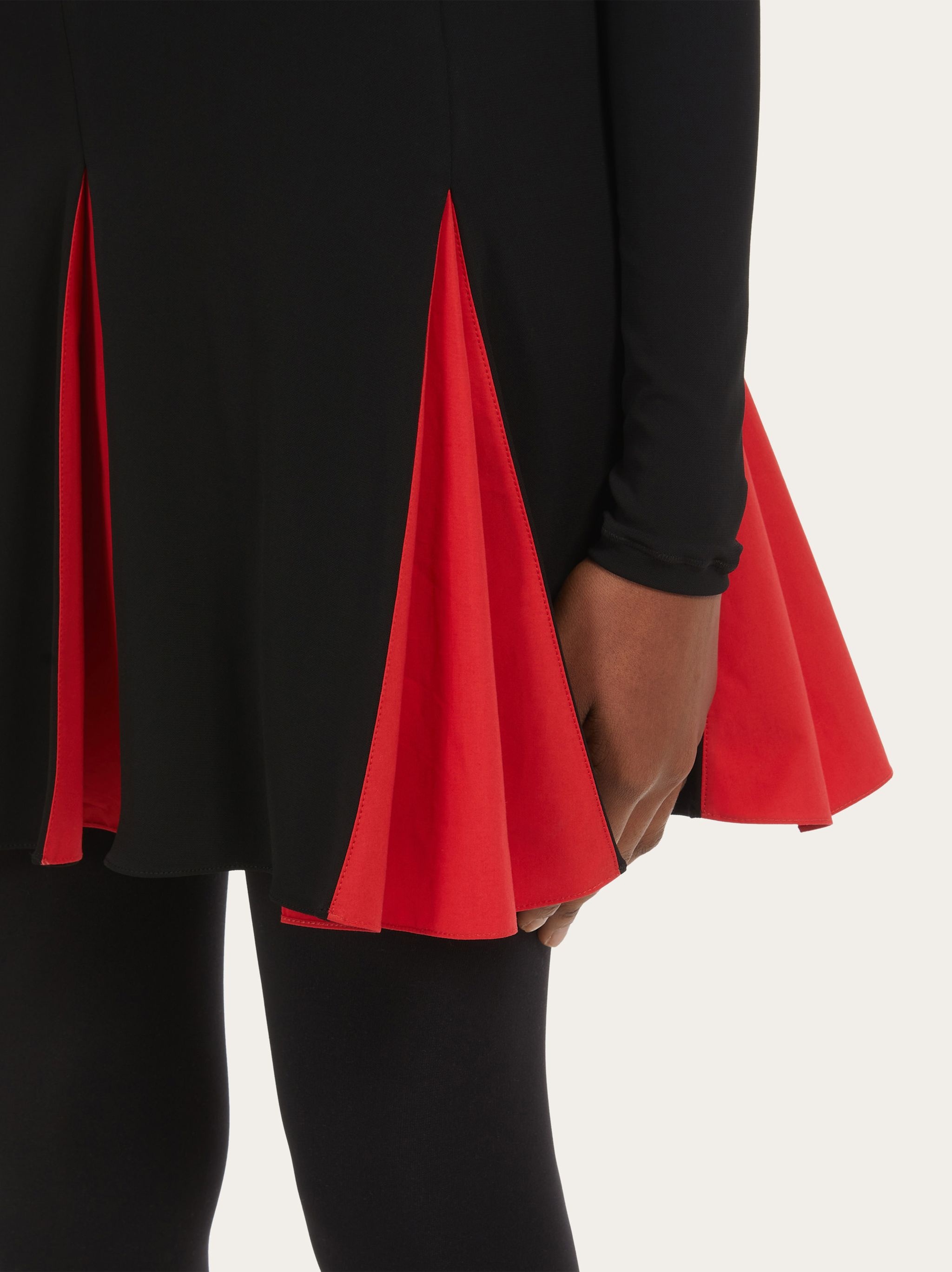Dress with contrasting inserts - 4
