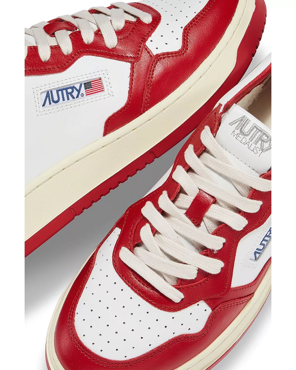 Women's Medalist Low Top Sneakers - 5
