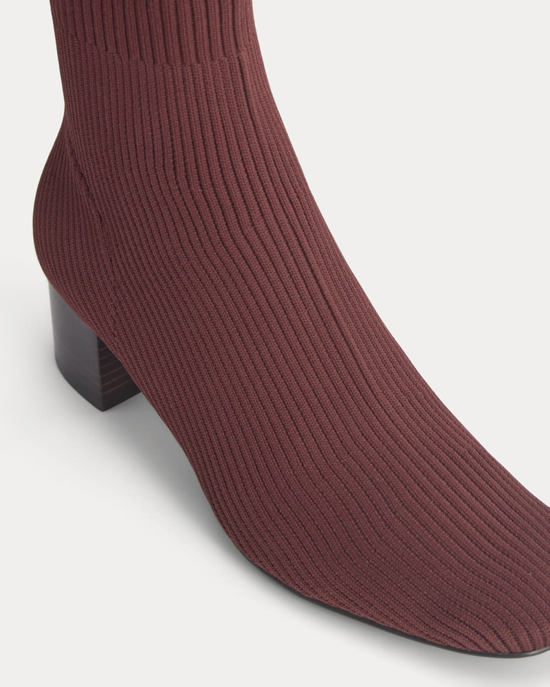 THE GLOVE BOOT 7