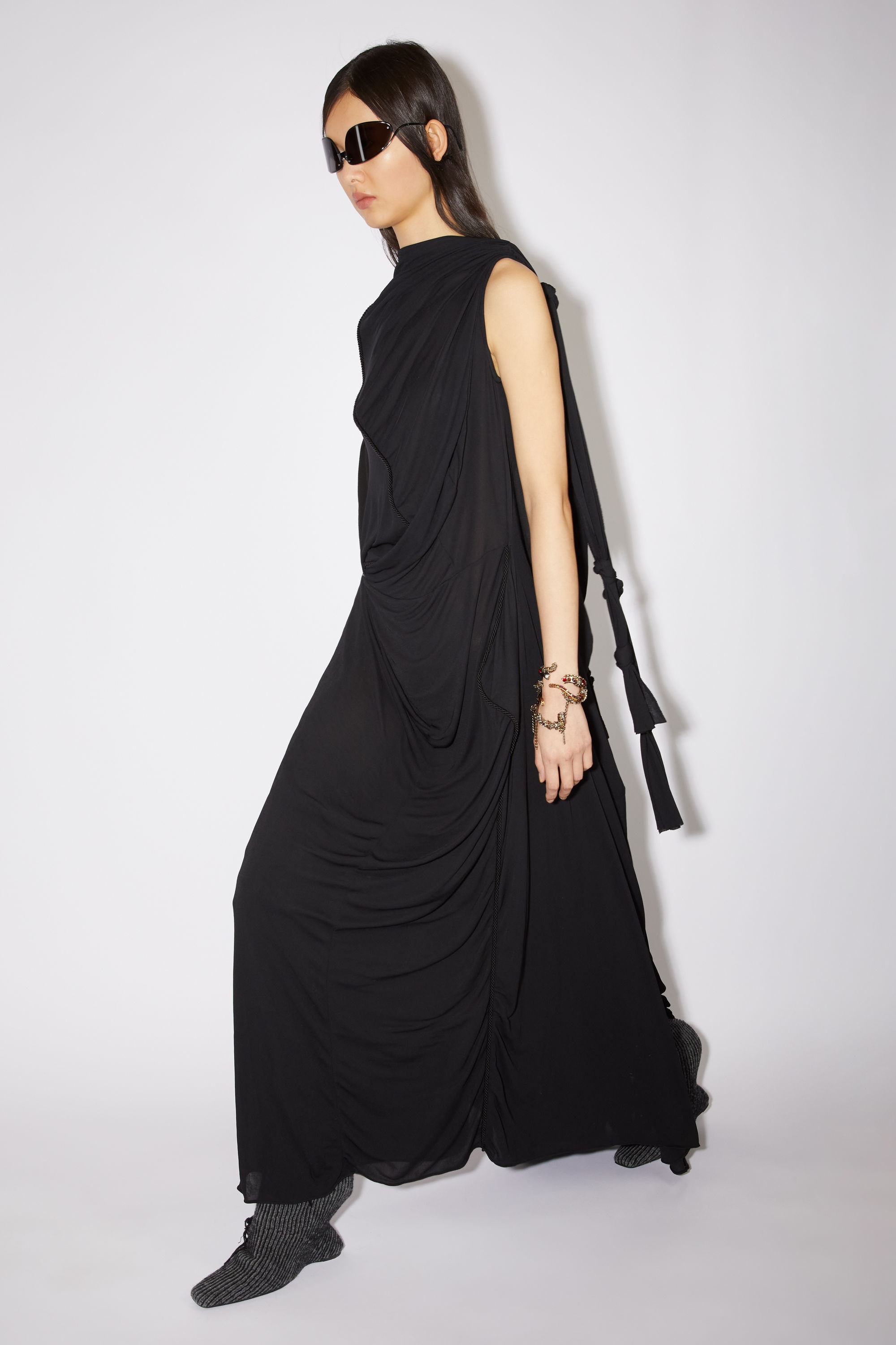 Asymmetric knotted scarf dress - Black - 4
