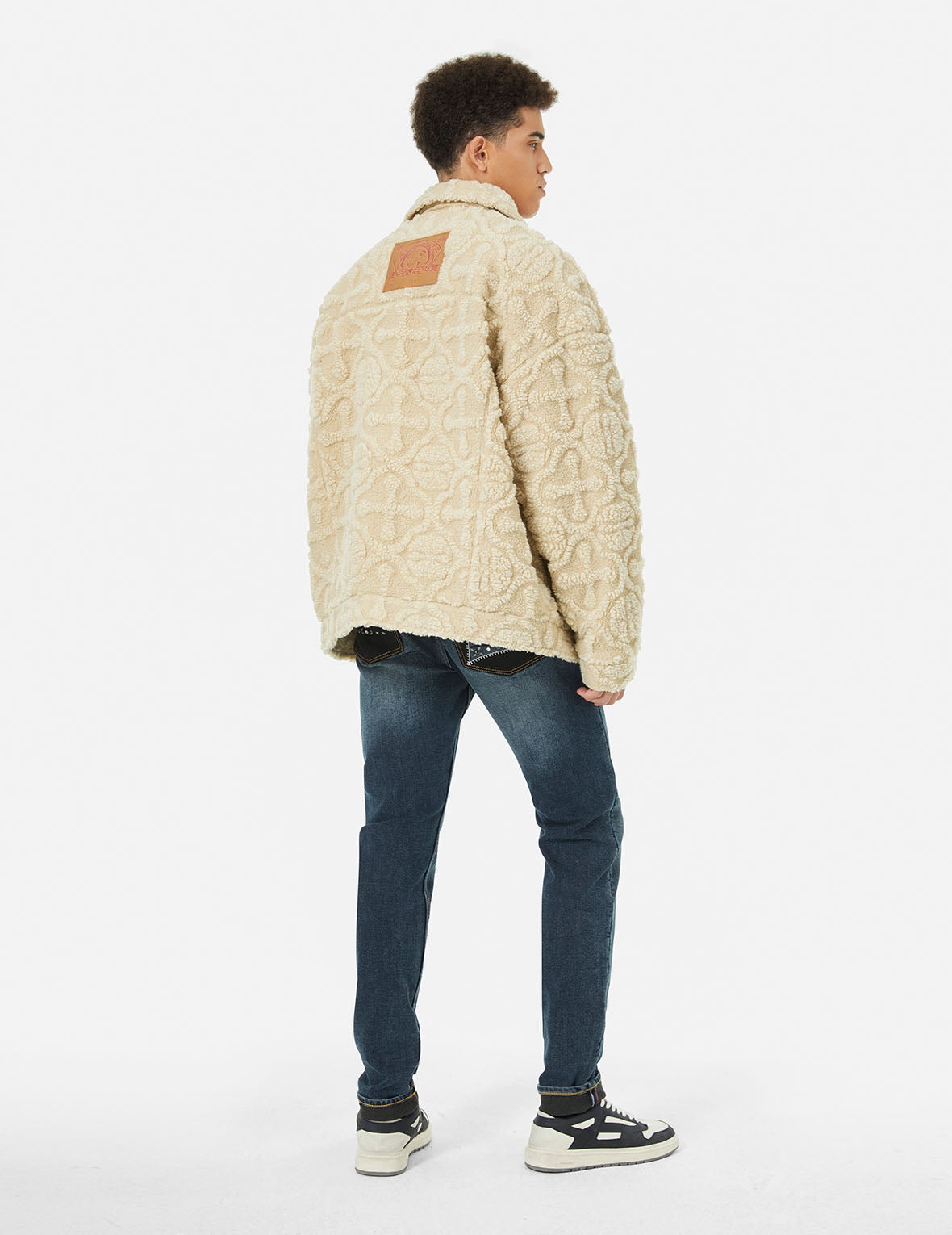 Allover Kamon Jacquard Loose Fit Sherpa Jacket - 3