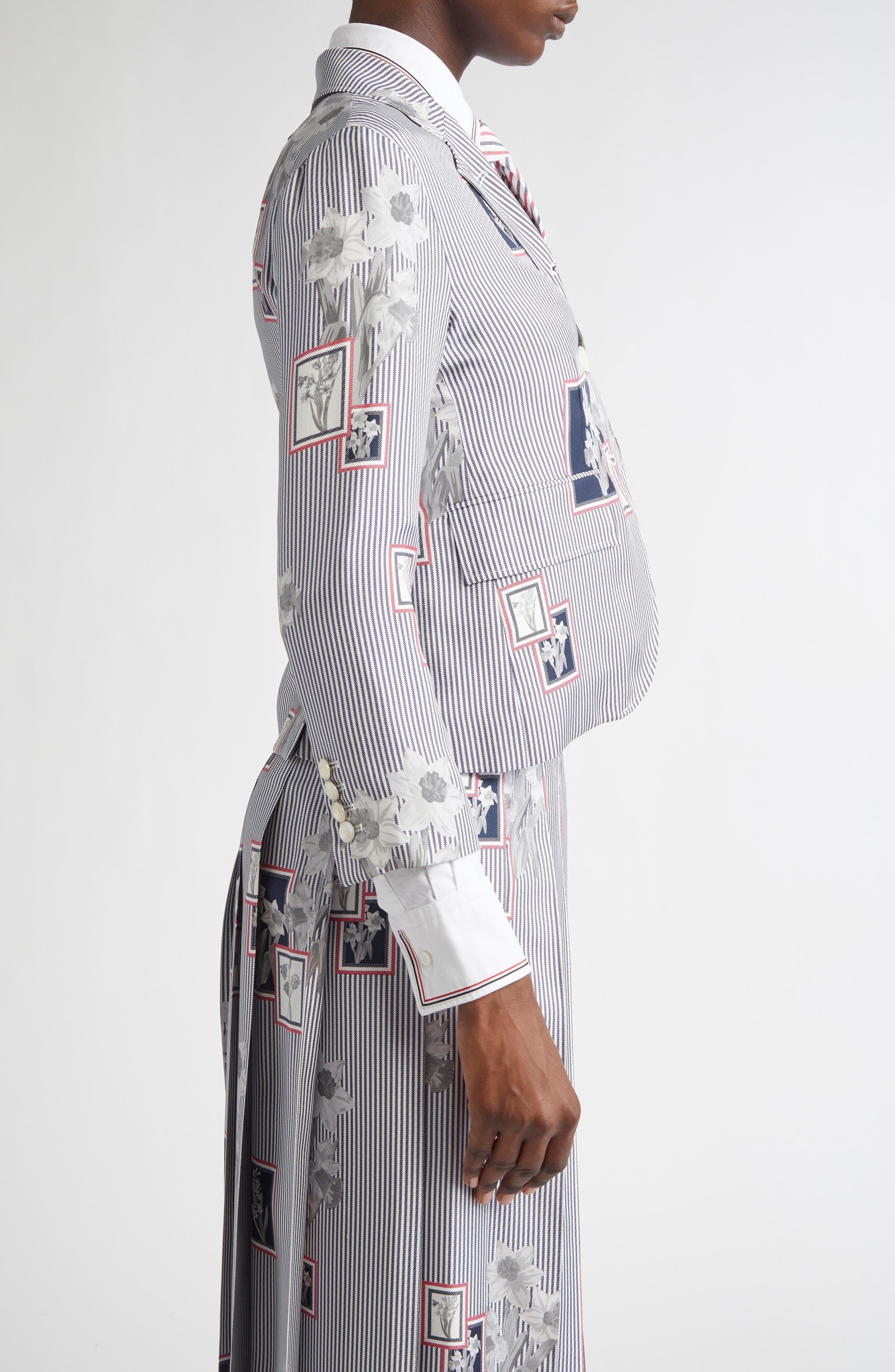 Thom Browne Framed Floral Print Fit 3 High Armhole Silk Twill Sport Coat in Navy at Nordstrom - 4