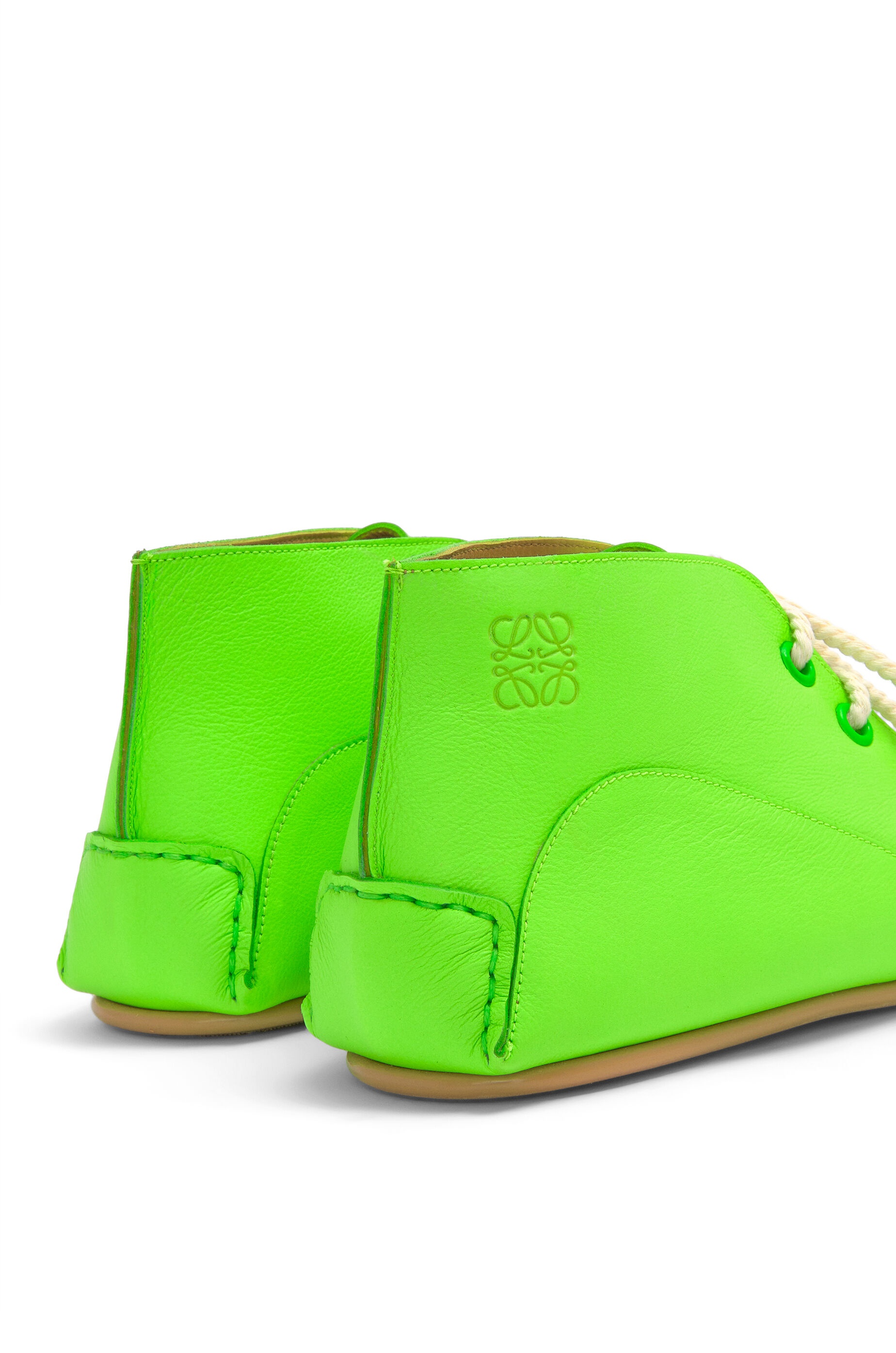 Soft lace up shoe in calfskin - 4