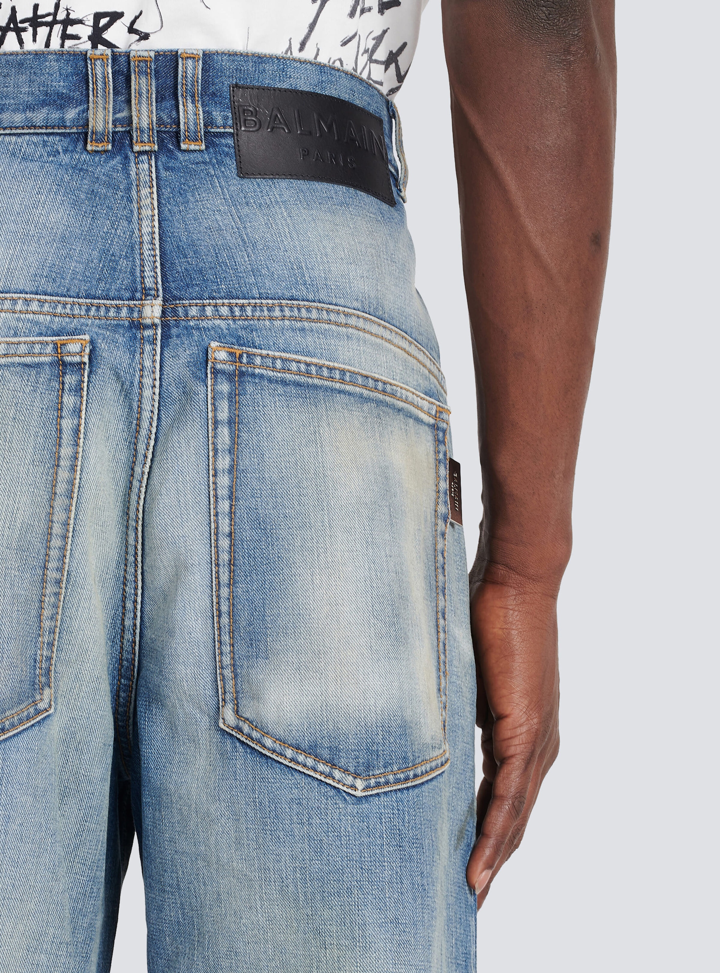 Wide-legged ripped cotton jeans - 8
