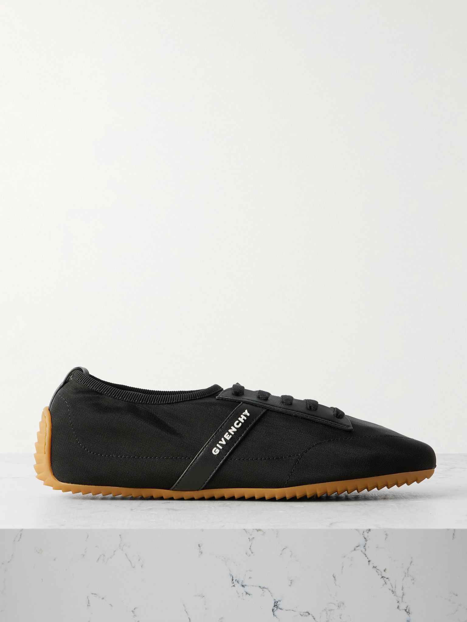 Leather-trimmed mesh sneakers Black - 1