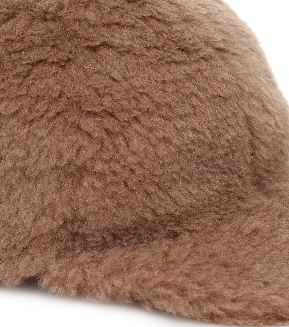 Editto faux fur cap - 3
