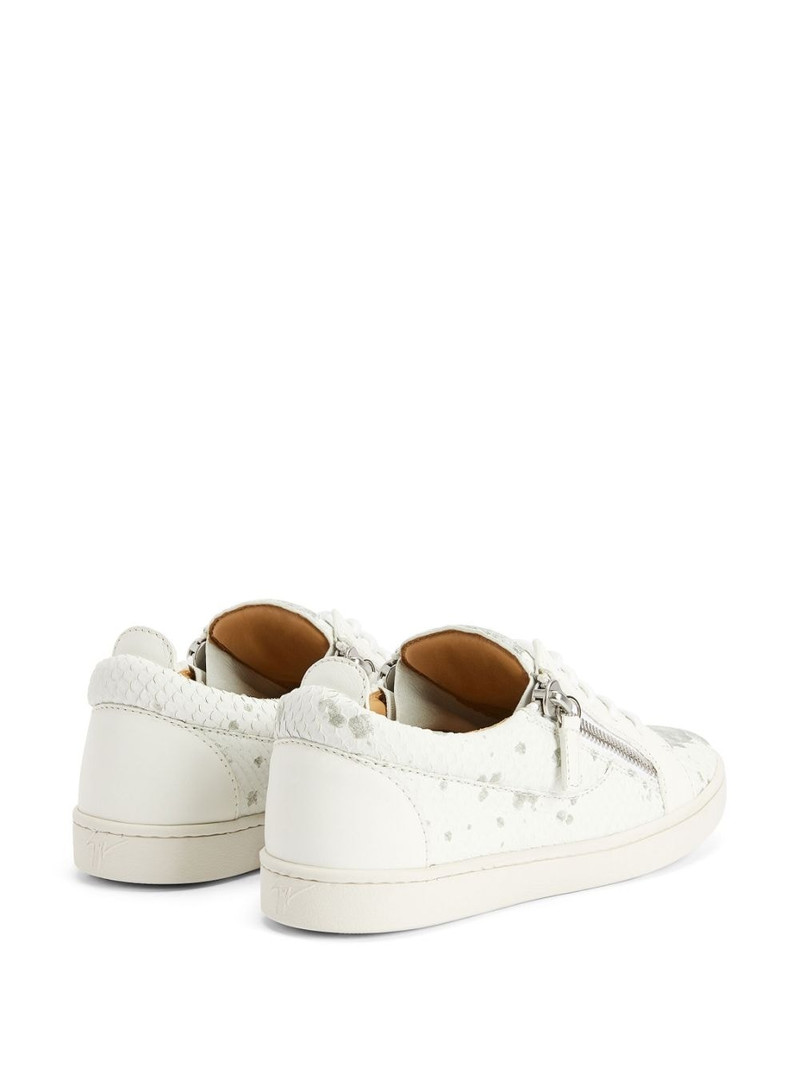 Nicki low-top sneakers 3