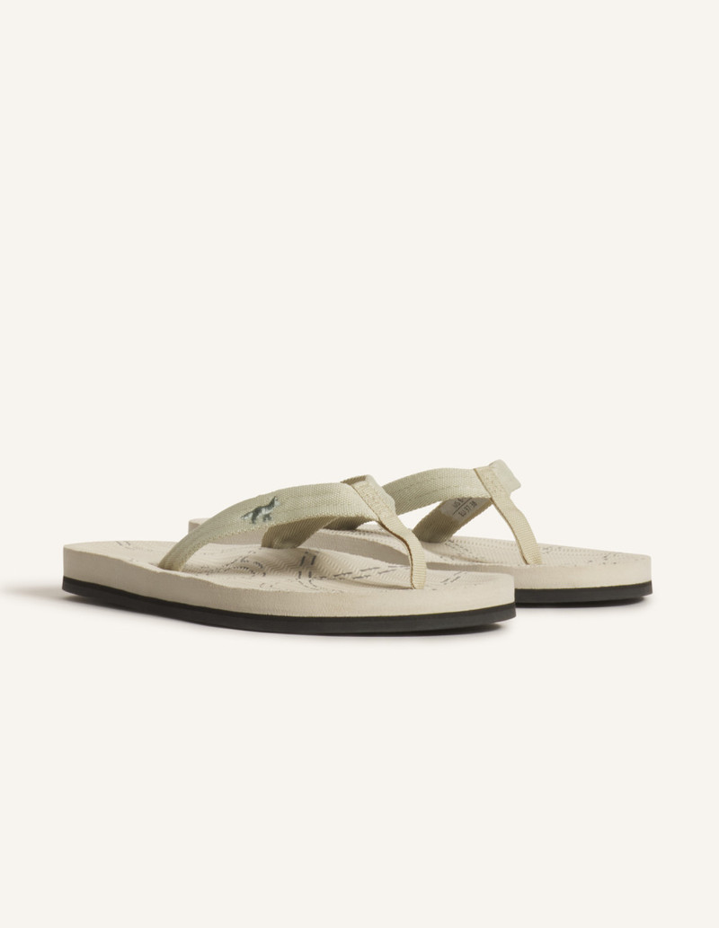 MAISON KITSUNE x INDOSOLE EASY LIVING 3