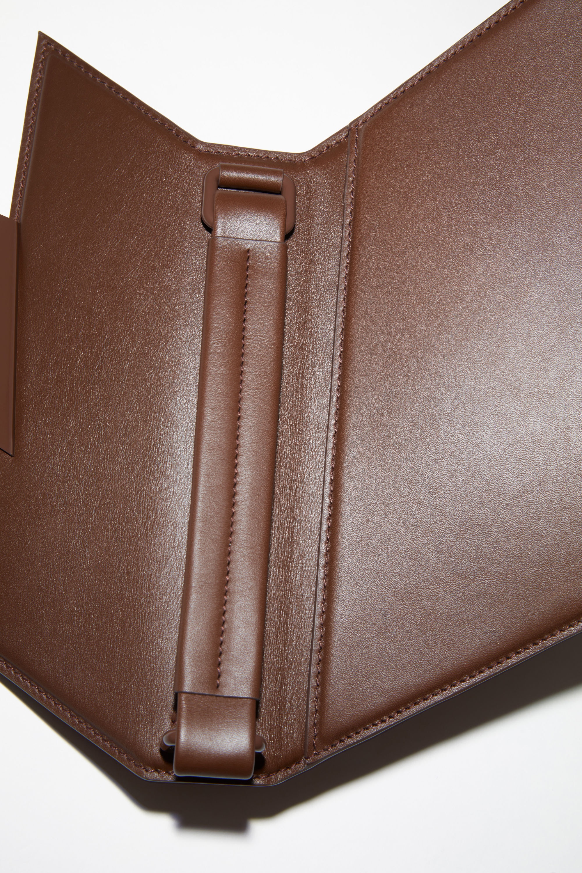 Distortion mini bag - Chocolate brown - 8
