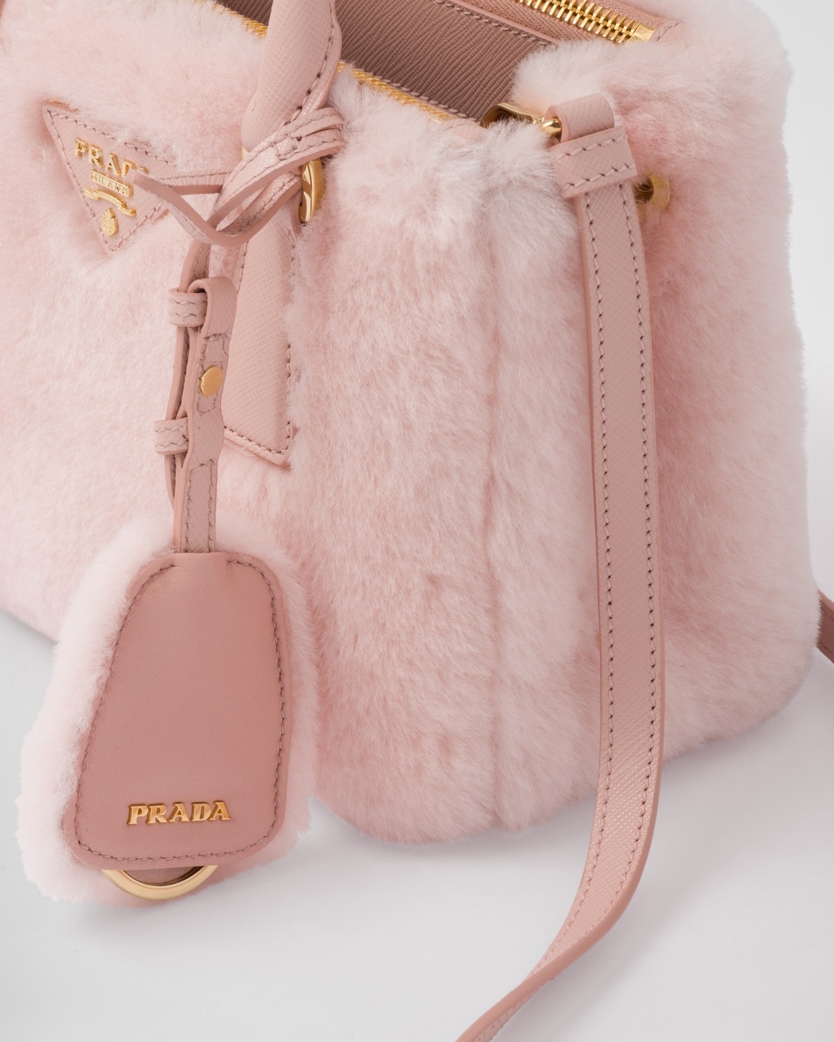 Prada Galleria shearling mini-bag - 6