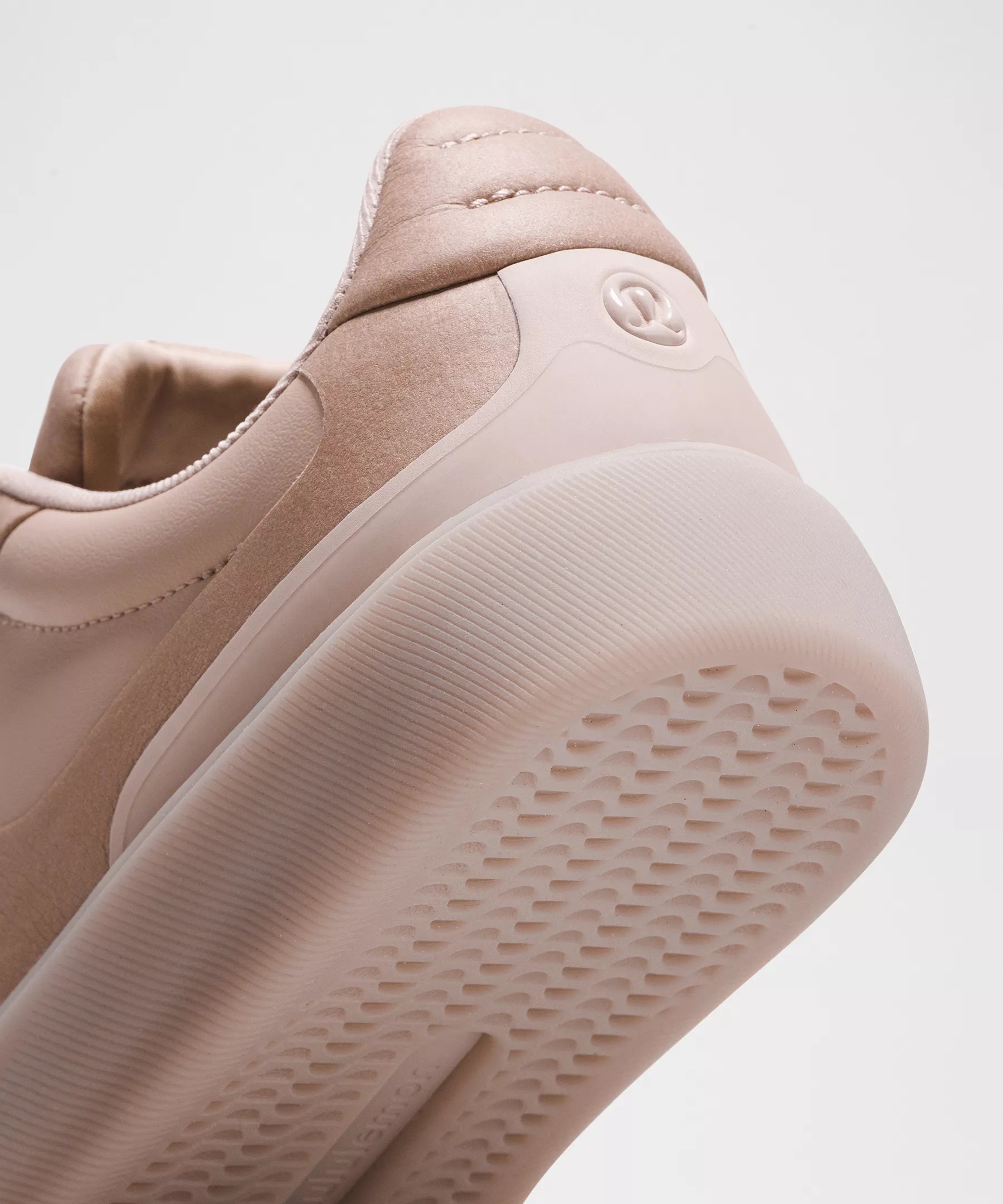 Women's Cityverse Sneaker - 9
