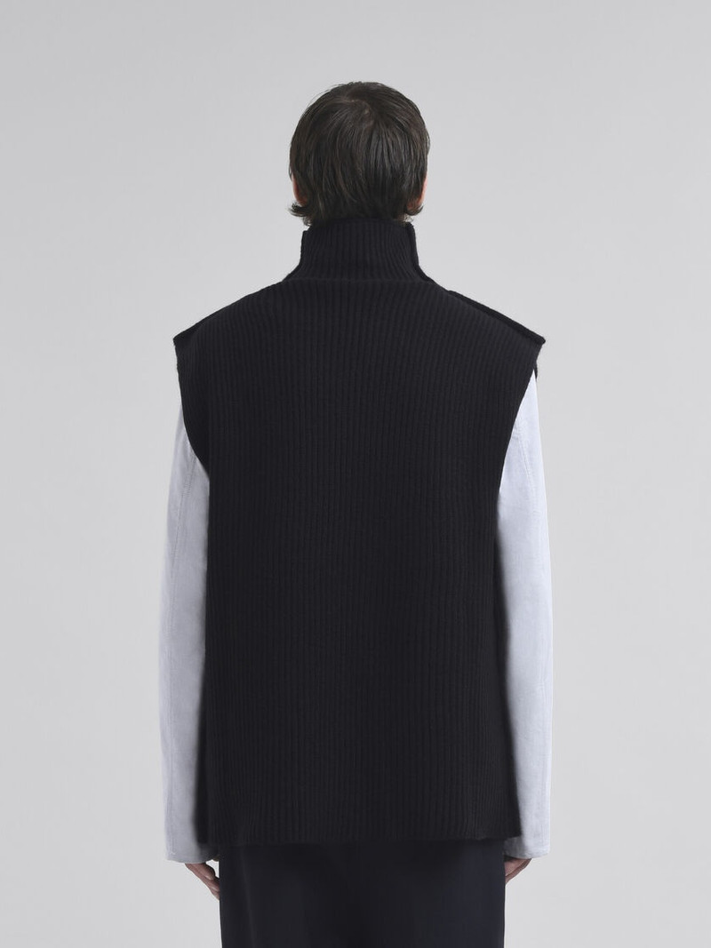 BLACK RIBBED WOOL VEST 3