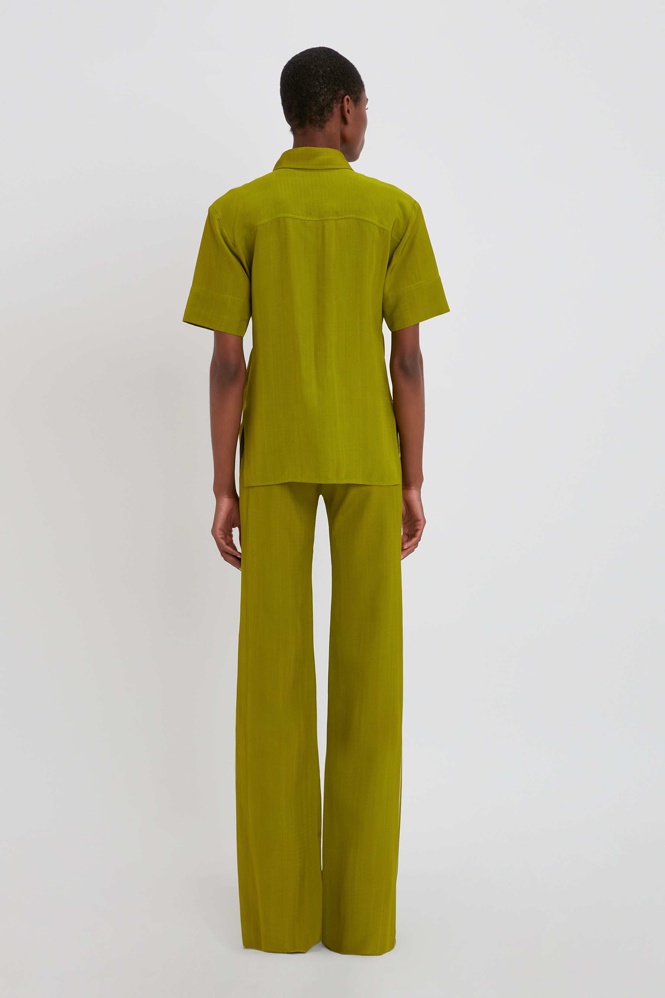 Fitted Short Sleeve Shirt In Parrot Green - 5