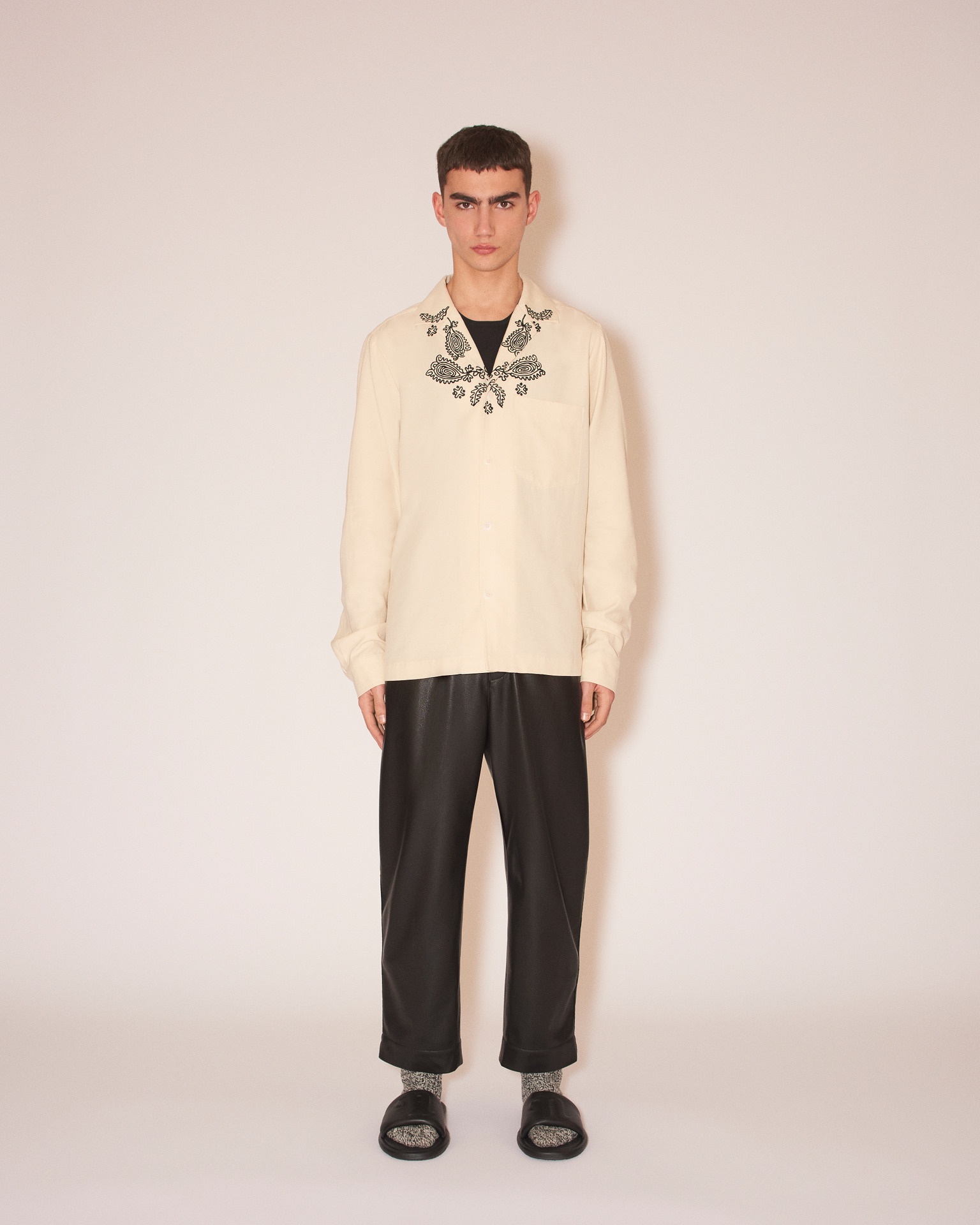DUCO - Embroidered slub short-sleeve shirt - Creme - 2