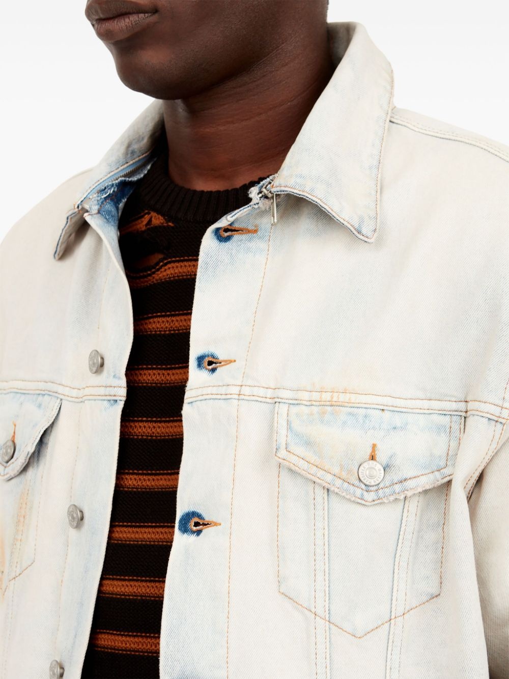 distressed-finish denim jacket - 7