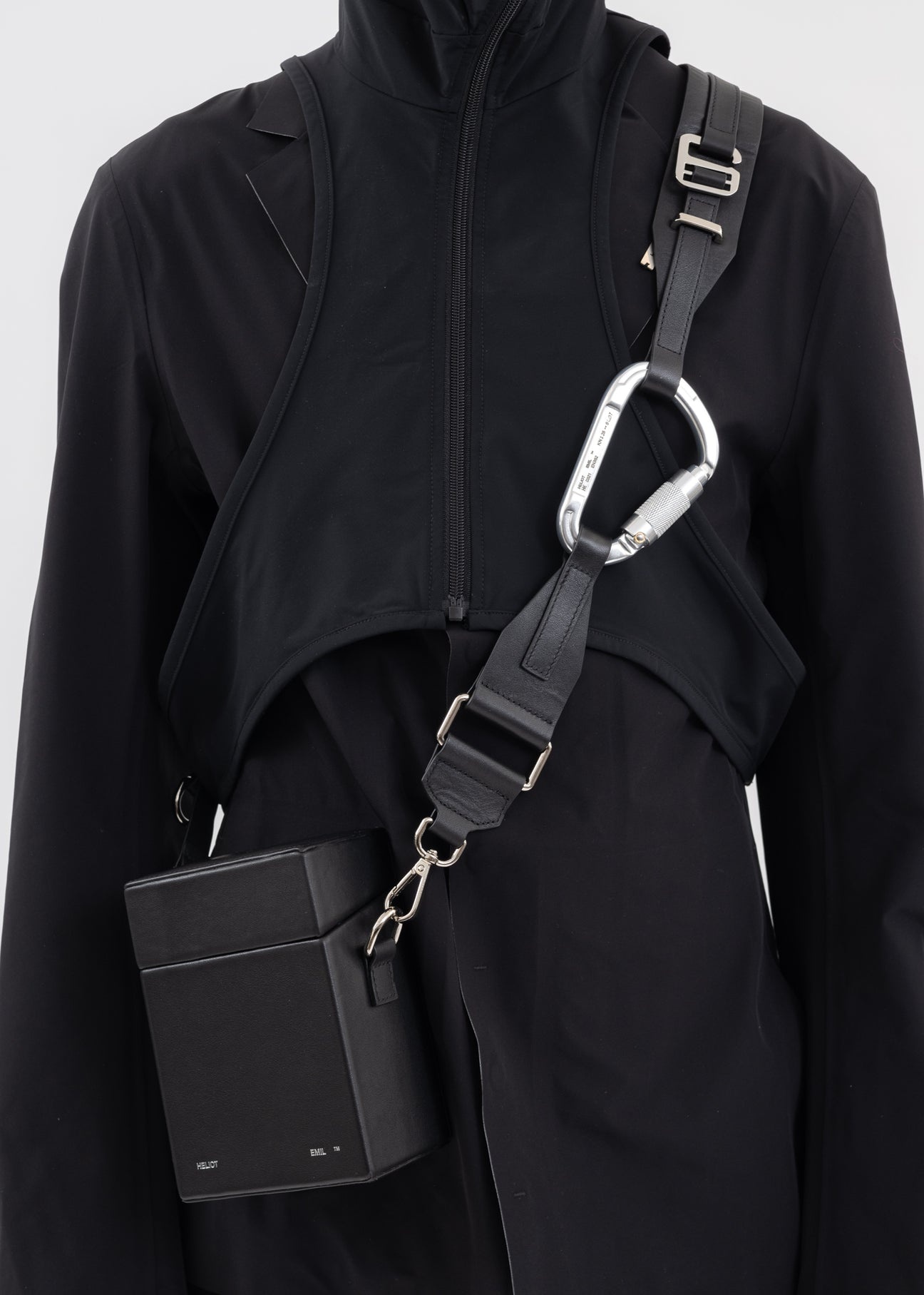 BLACK LEATHER STRAP BOX BAG - 2