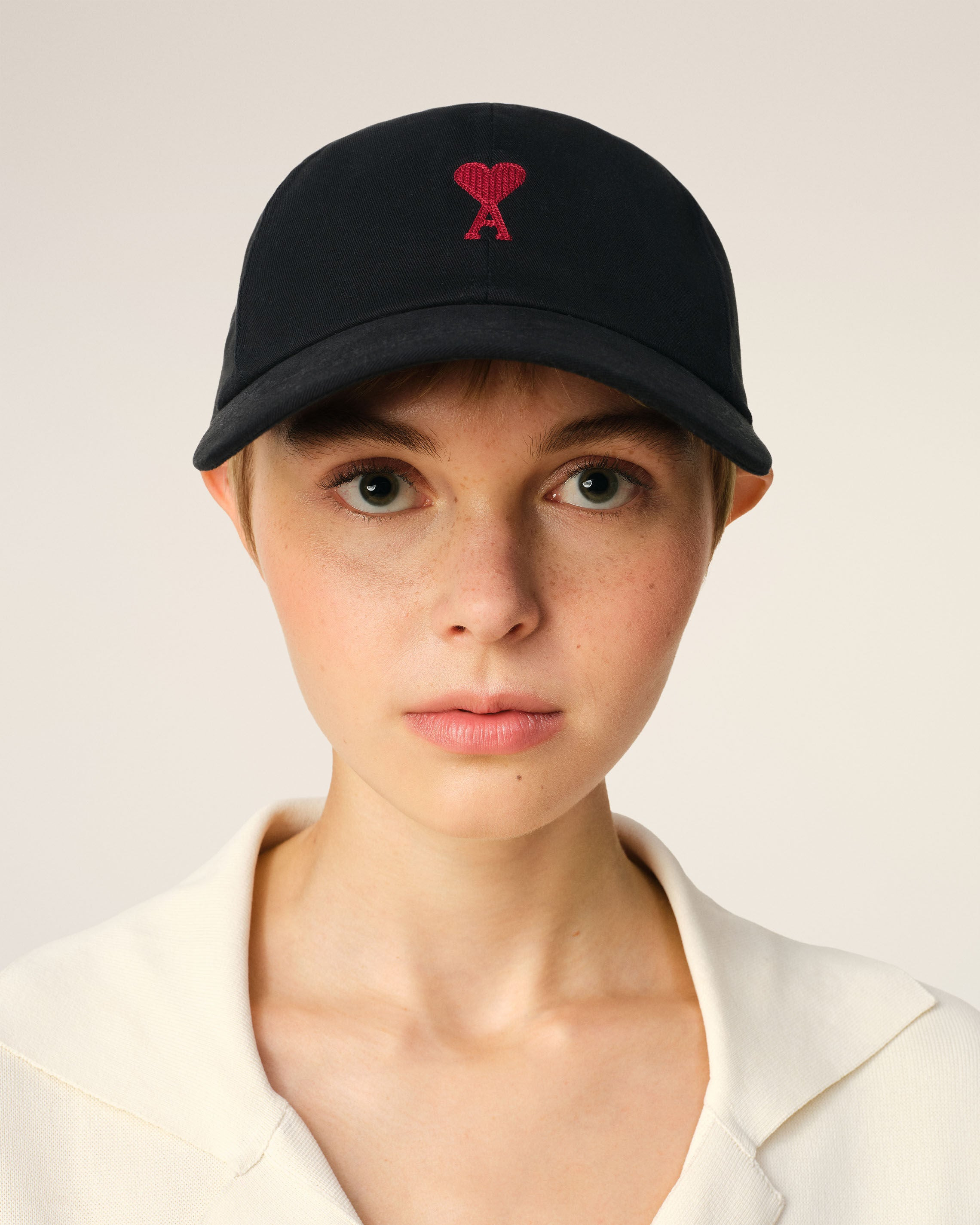 BLACK COTTON AMI DE COEUR EMBROIDERY CAP - 2