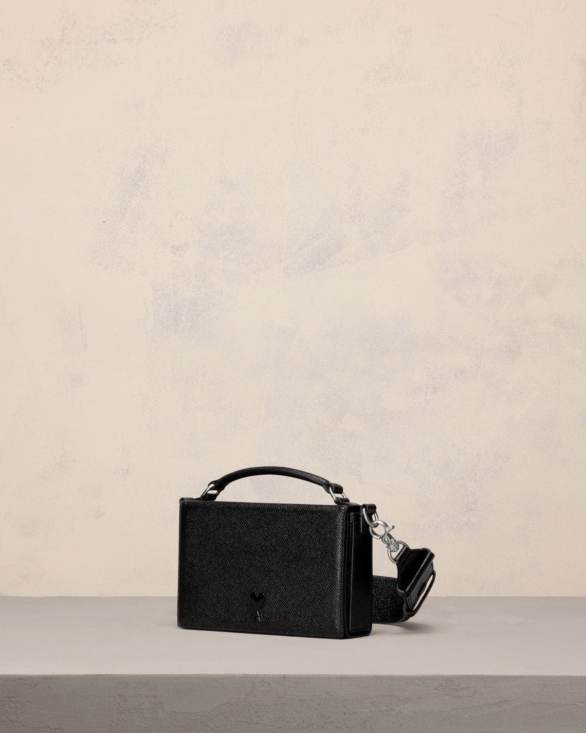 ハートロゴ ★AMI PARIS★Ami de Coeur Lunch Boxバッグ レザー Lunch Box Bag | AMI PARIS US