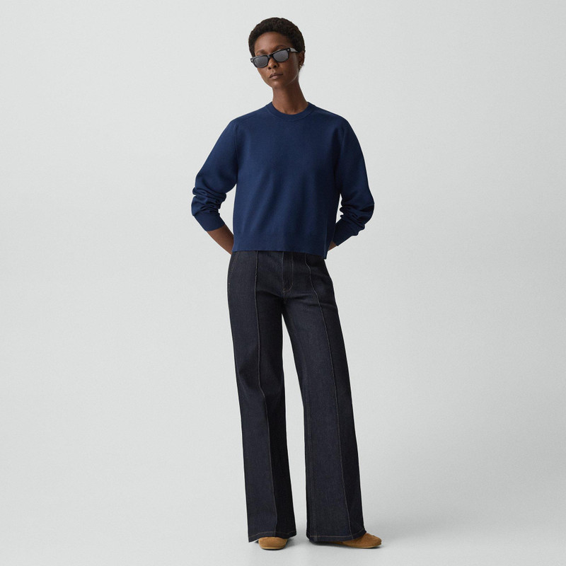 Theory Cropped Crewneck Sweater in Light Bilen outlook